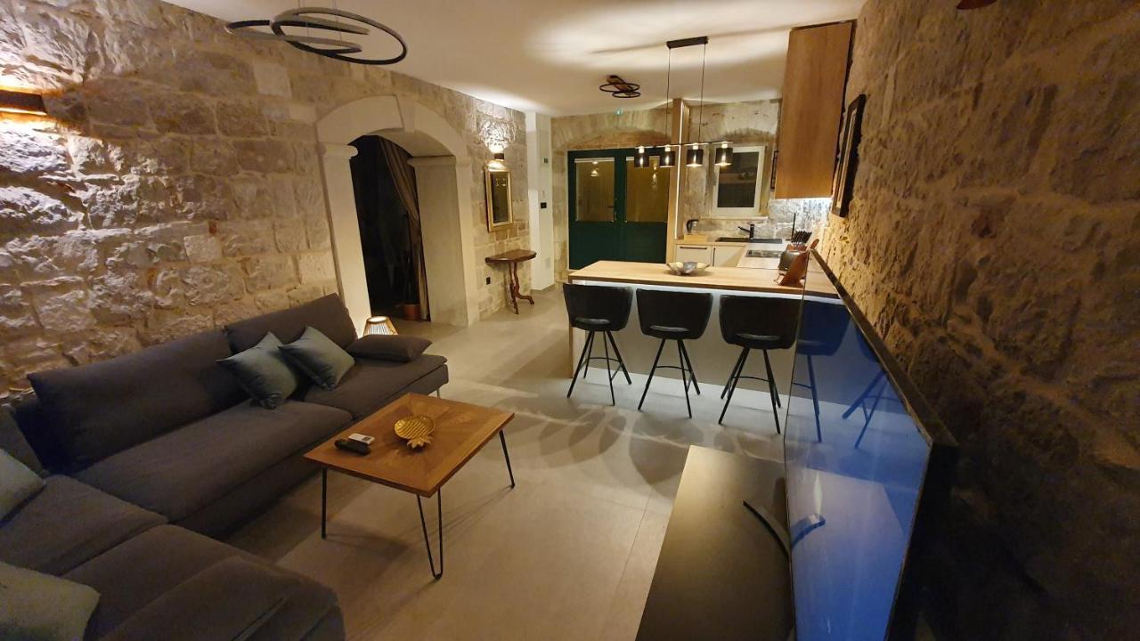 Kamarin Luxury