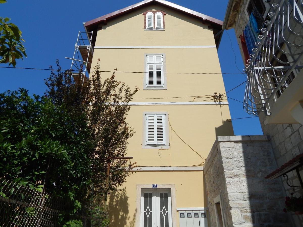 Moni 2 Apartamento Split