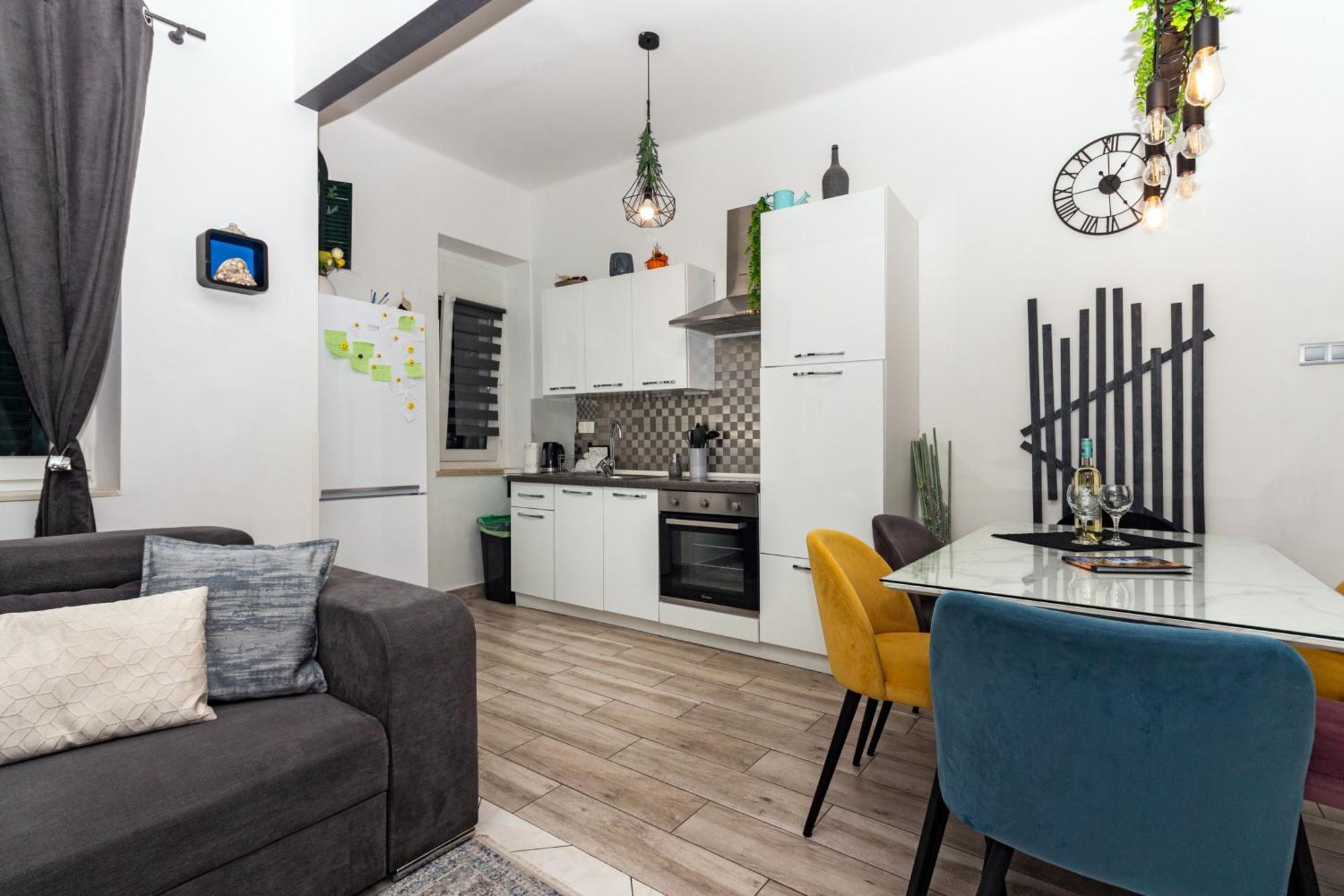 Spacious Center Apartment *