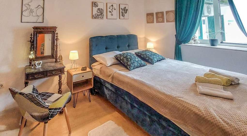 Old Town Sole Apartment *