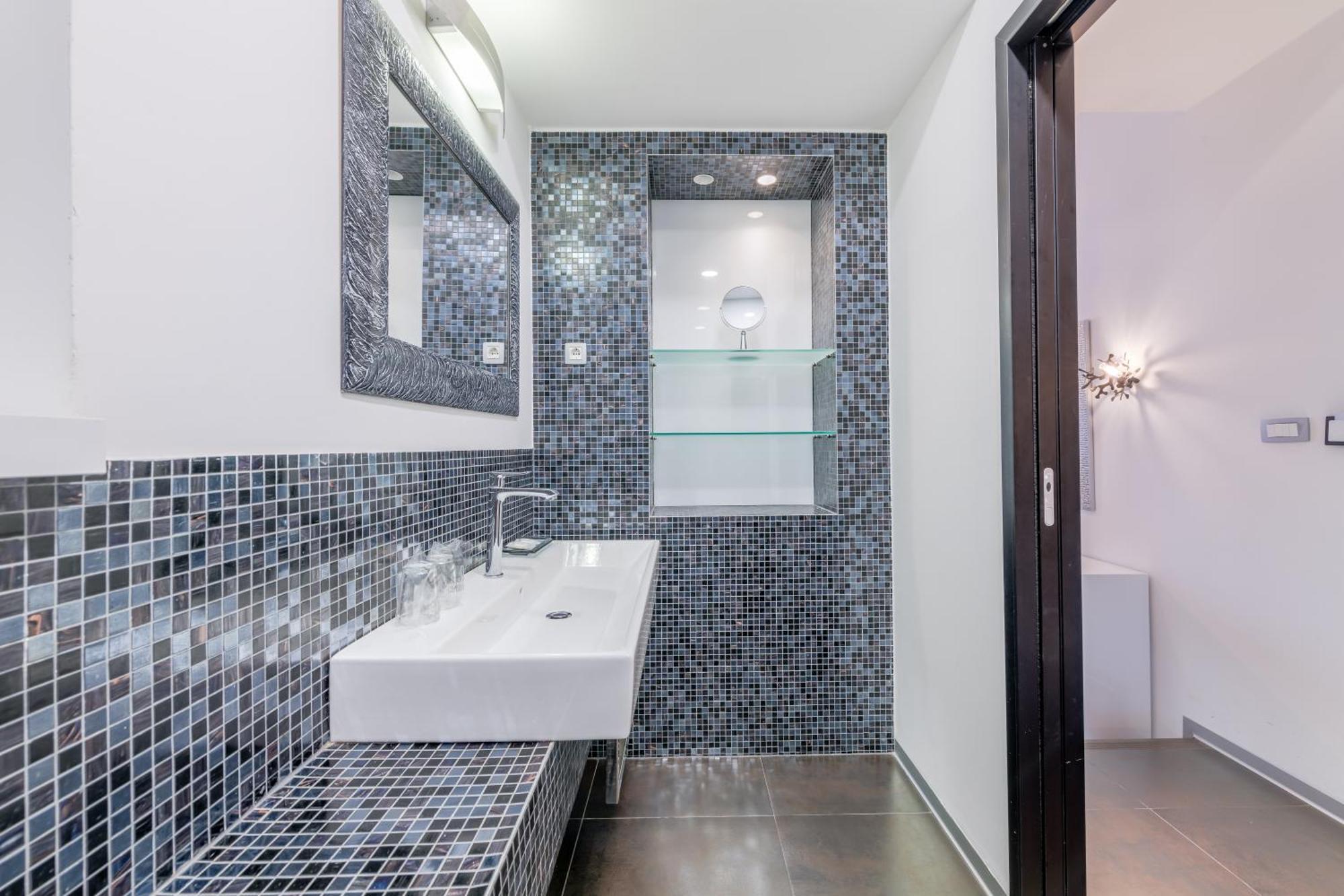 Starlight Luxury 4* Split