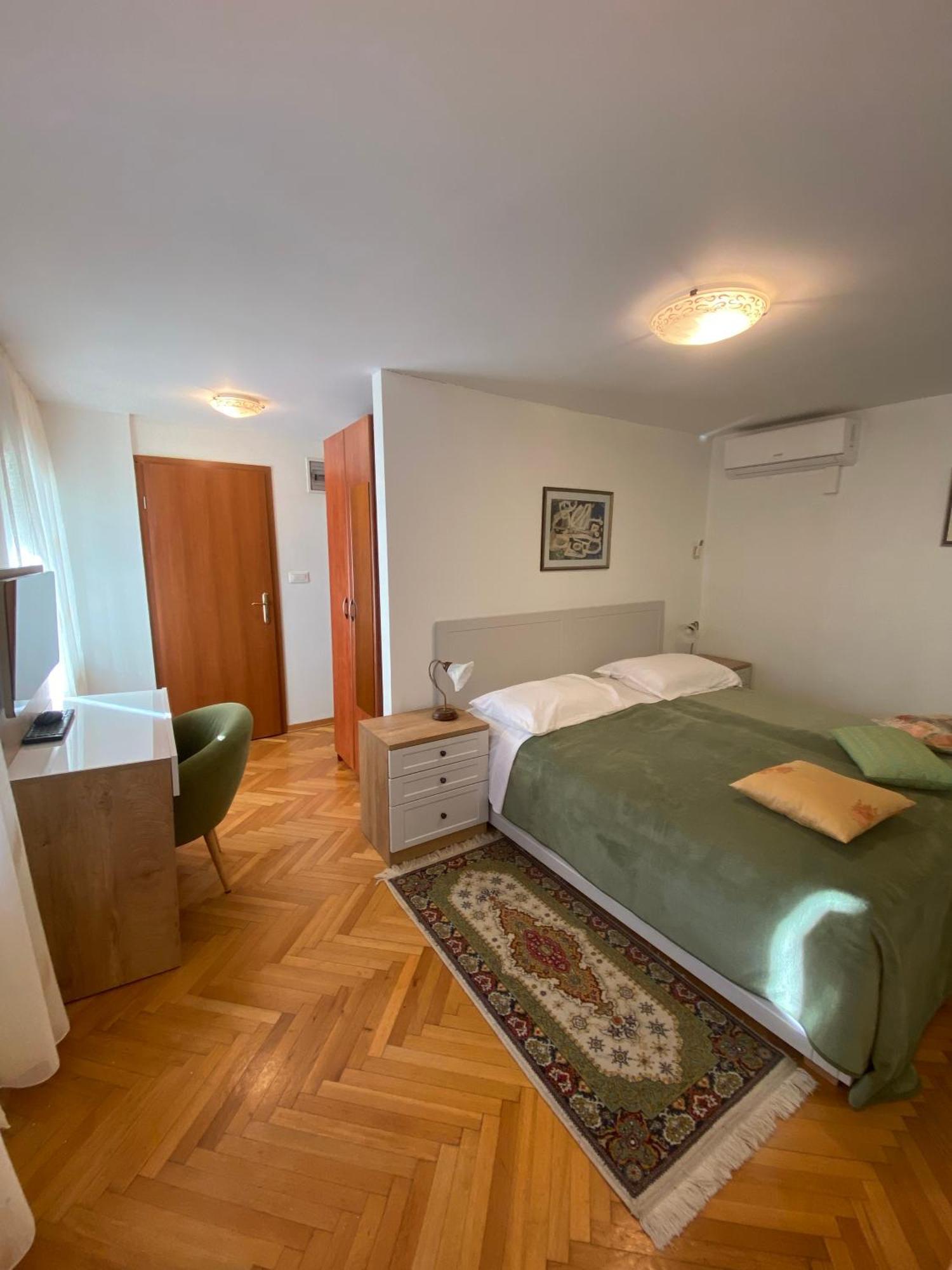 Base Gostinjska kuća Split