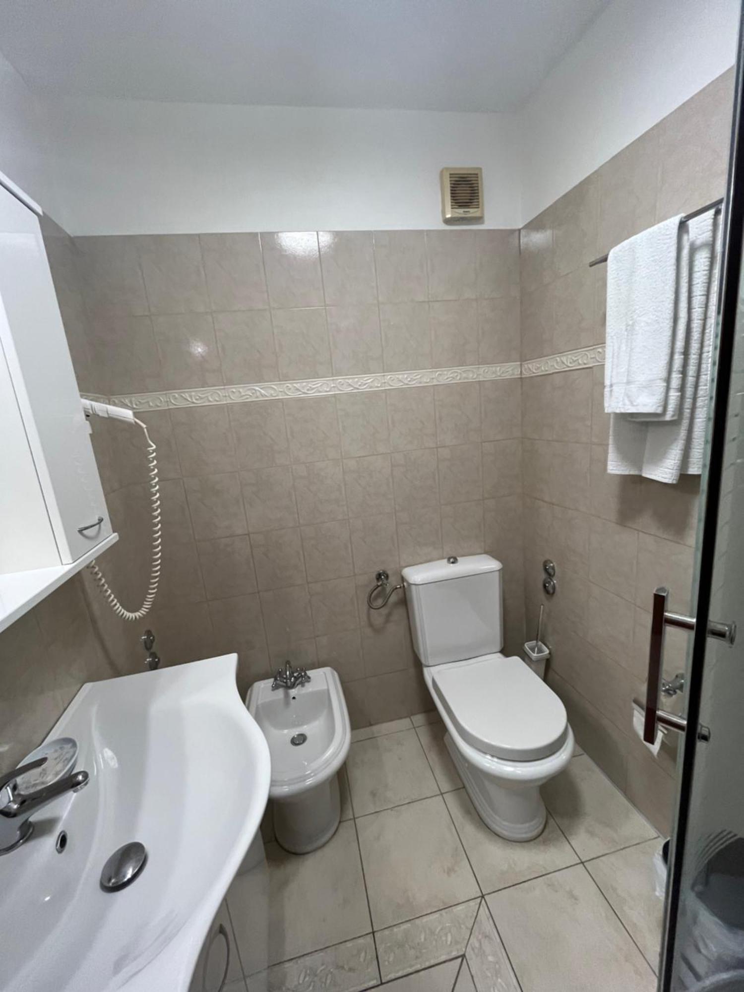 Gostinjska kuća Base 3*