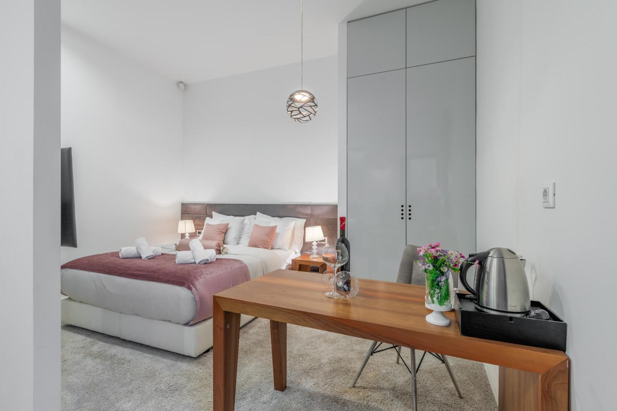 krevet i doručak Starlight Luxury 4*