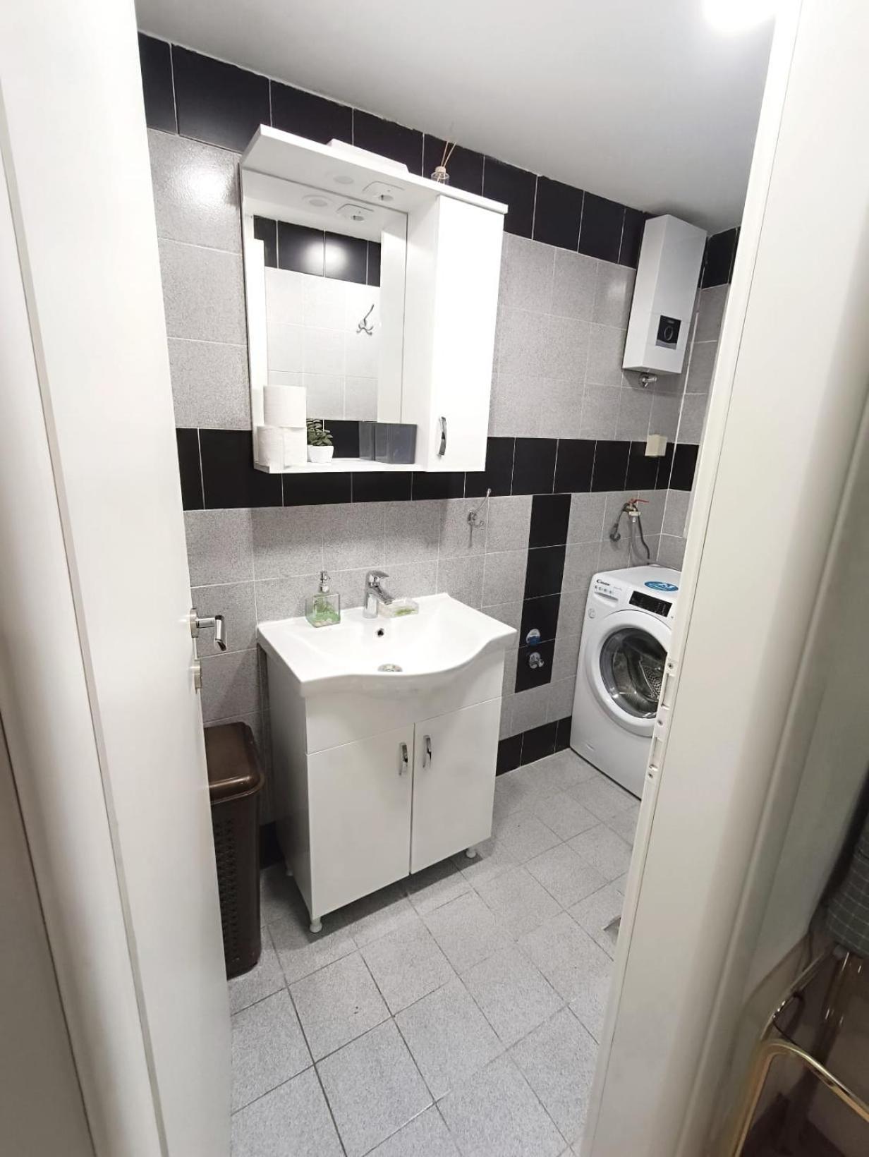 Apartment Center Perfect Spot Split