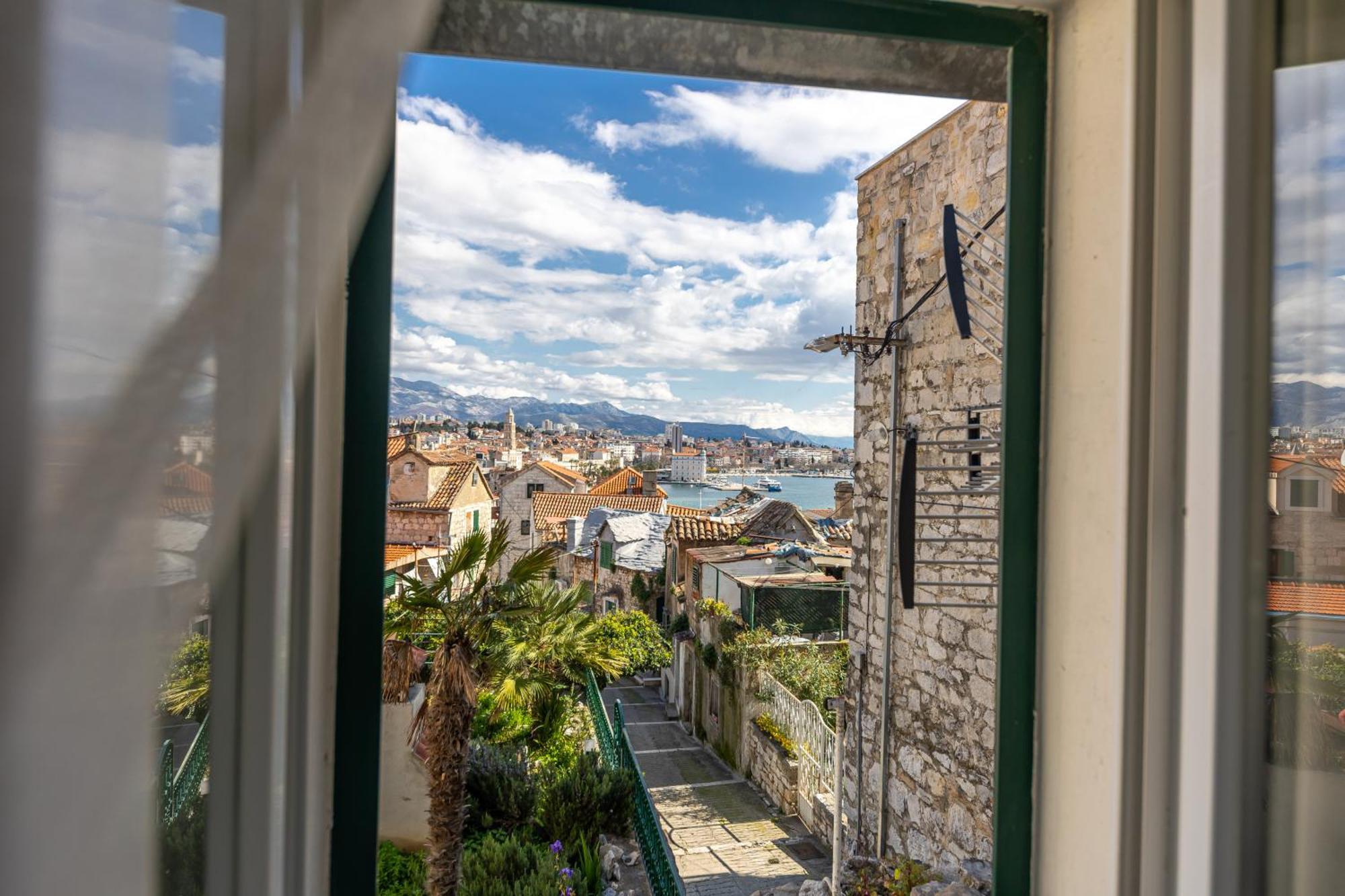 Romantic View Apartment