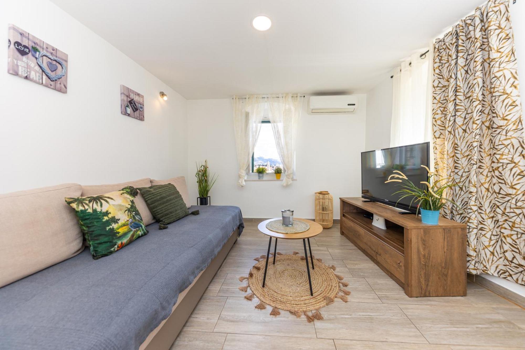 Romantic View Apartment