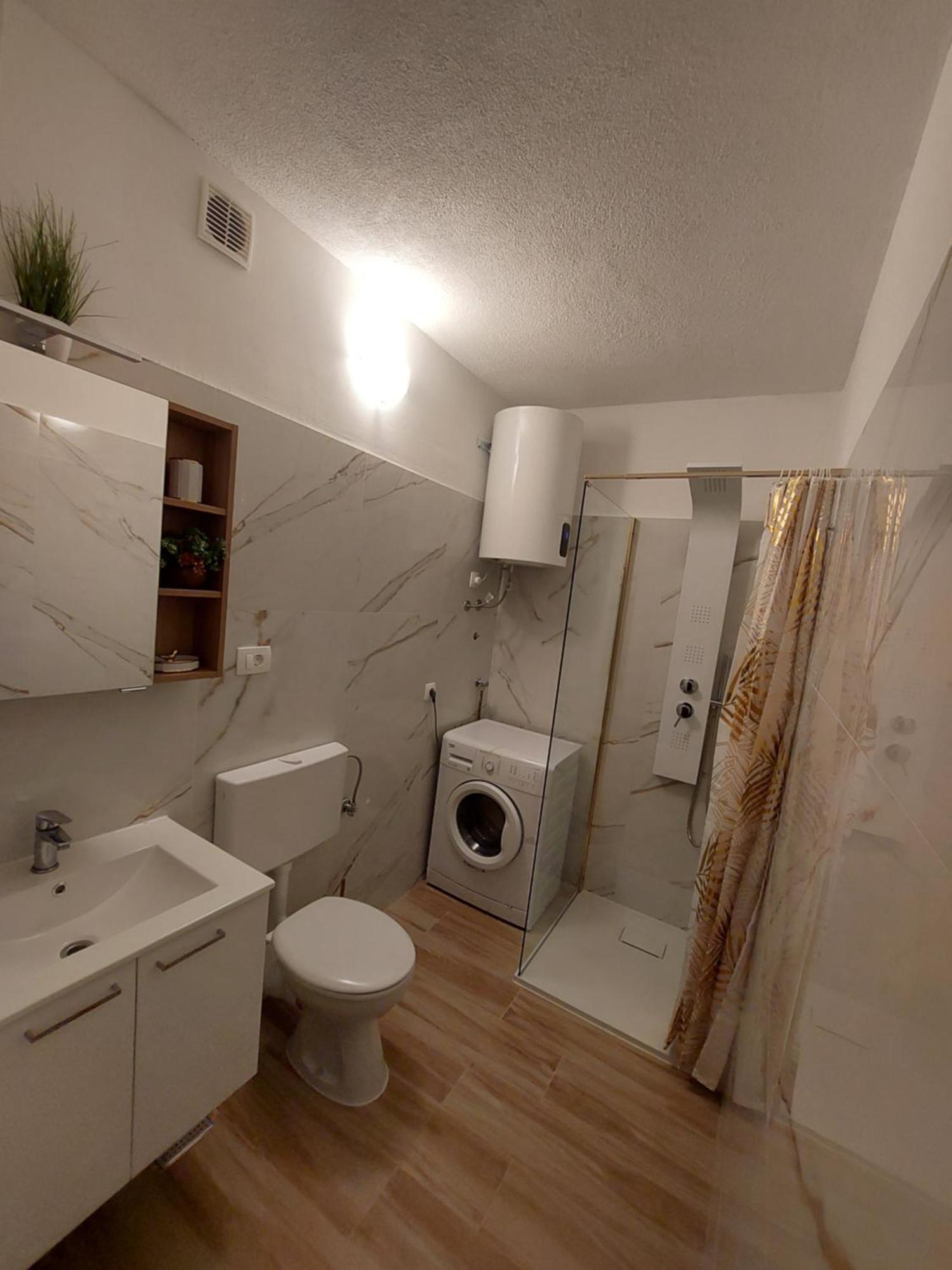 Golden Star Apartamento