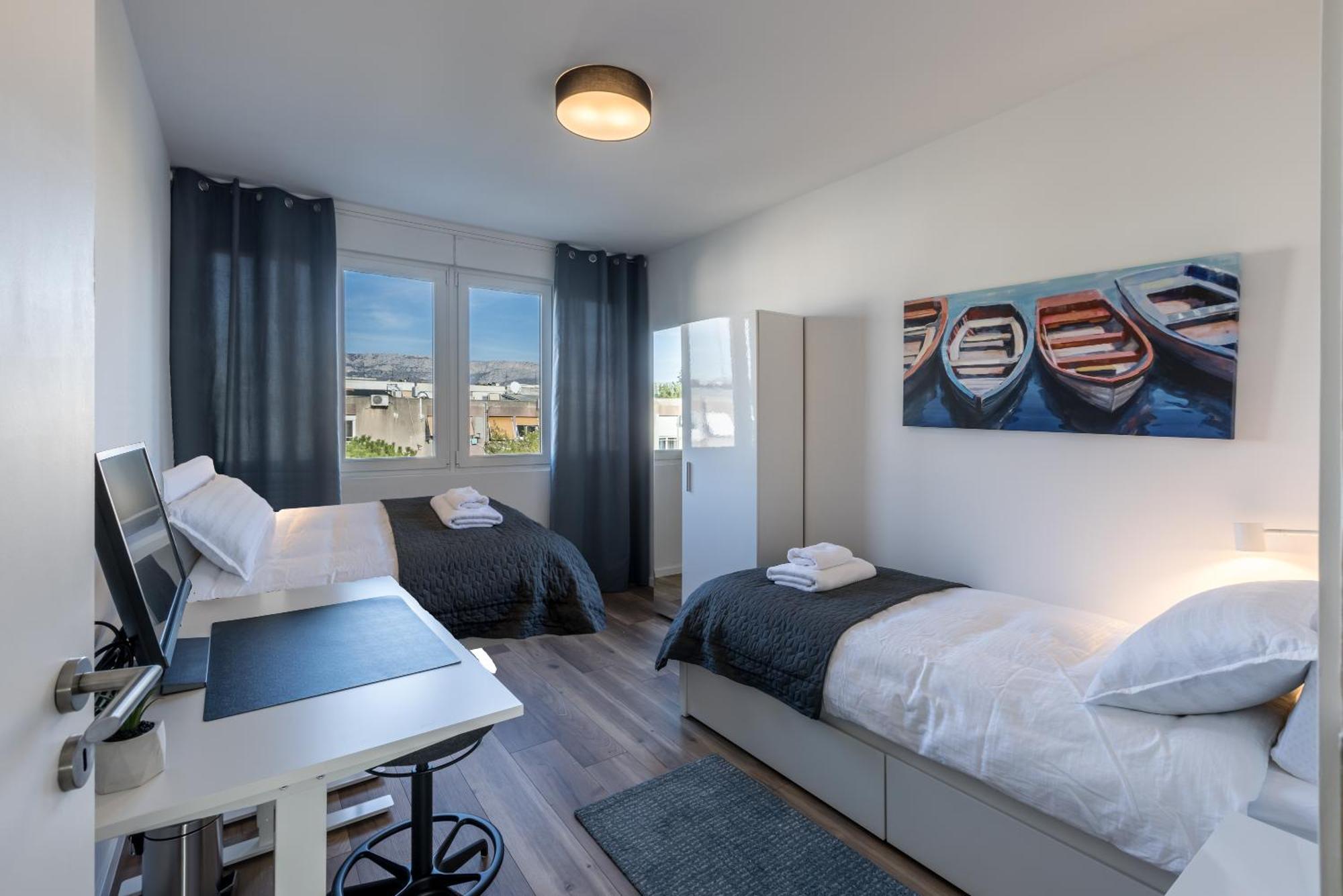 Sundowners Apartment, 52qm, Double & Single Bed, 10 Min From Old Town Of