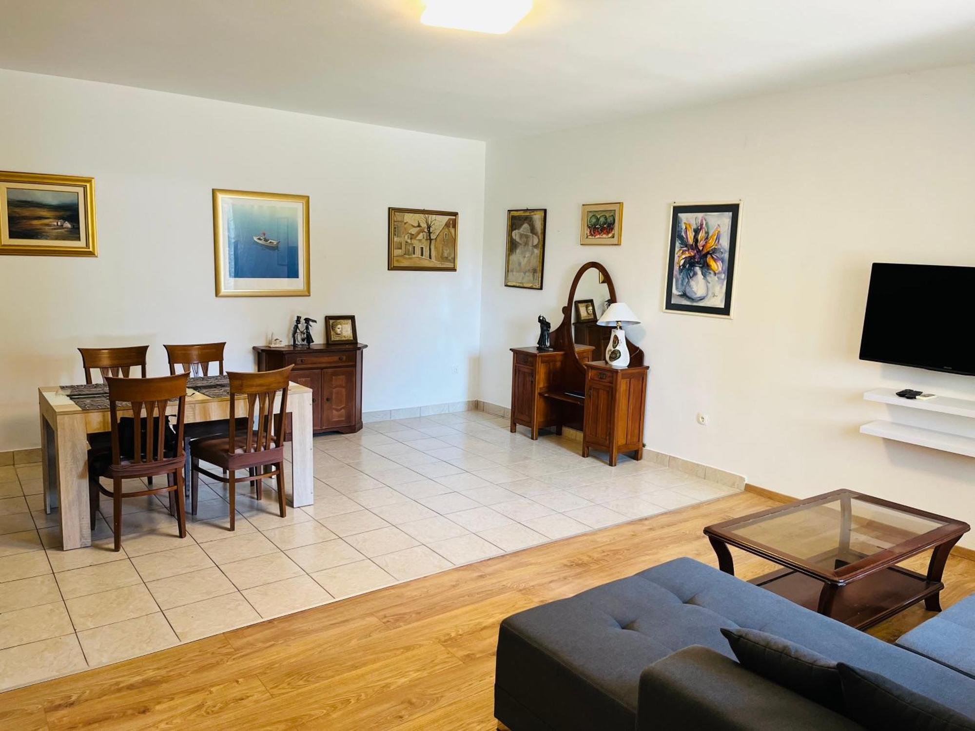 Beachfront Drazen, With Garden And Parking Apartment Split