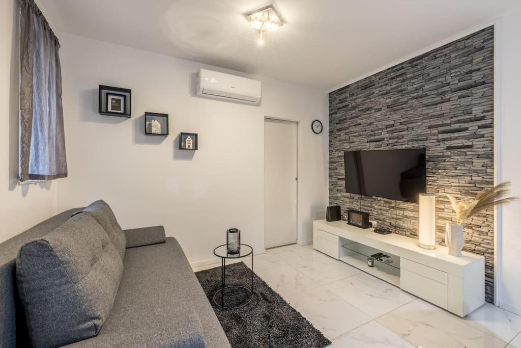 Paradise Garden Apartment *