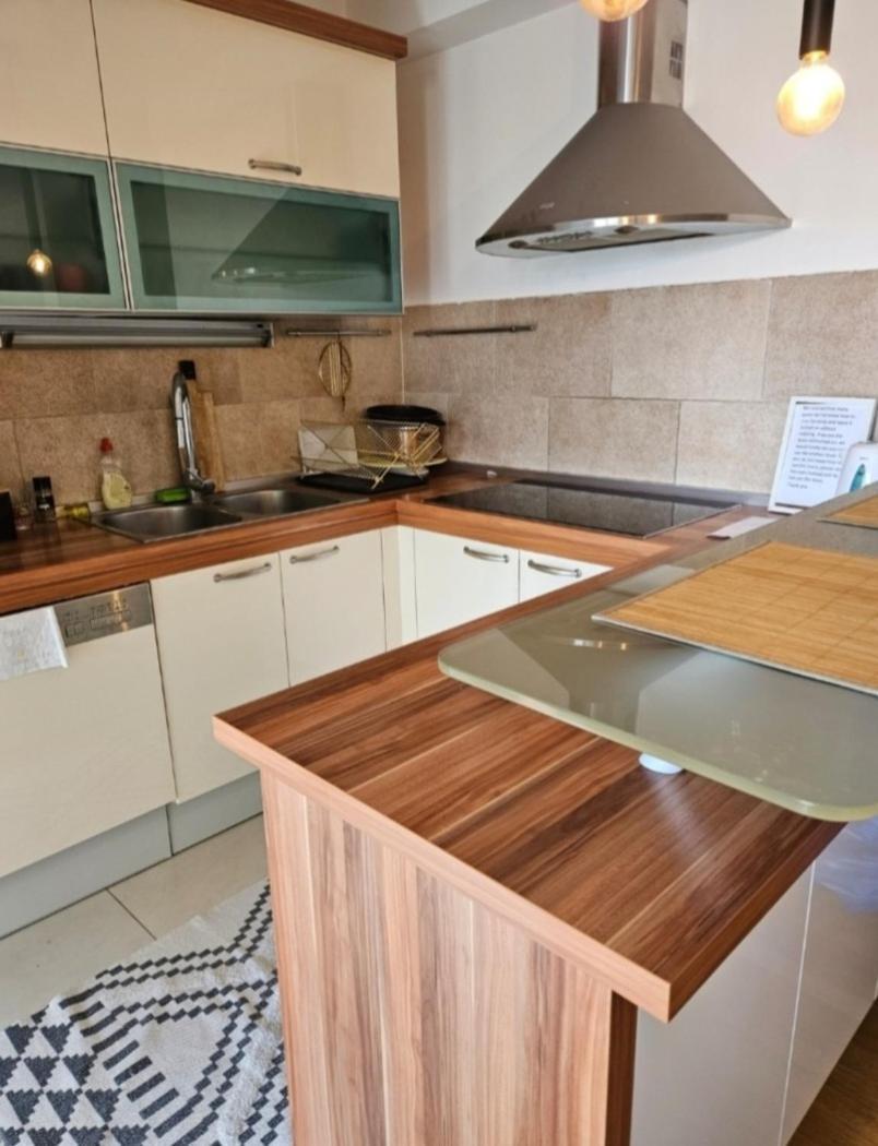 Appartement Beautiful Large Apartment, Walk To Beach Split
