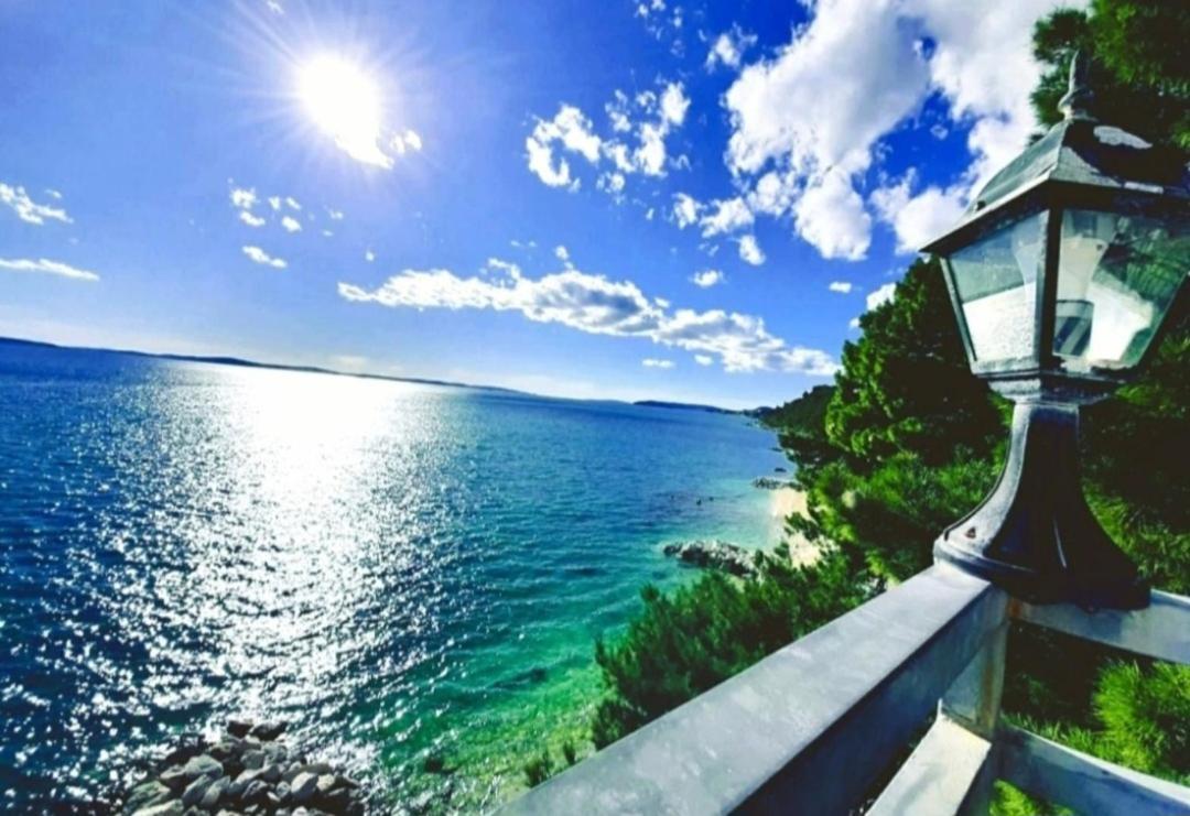 Beautiful Large Apartment, Walk To Beach Appartement