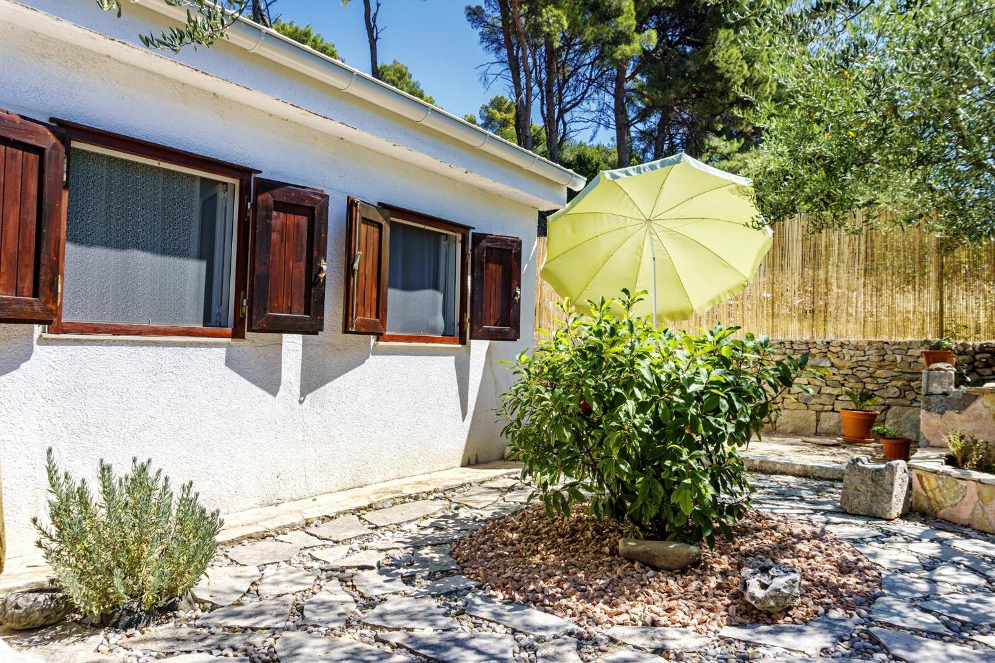 Holiday home House With A Parking Space - 22315 *