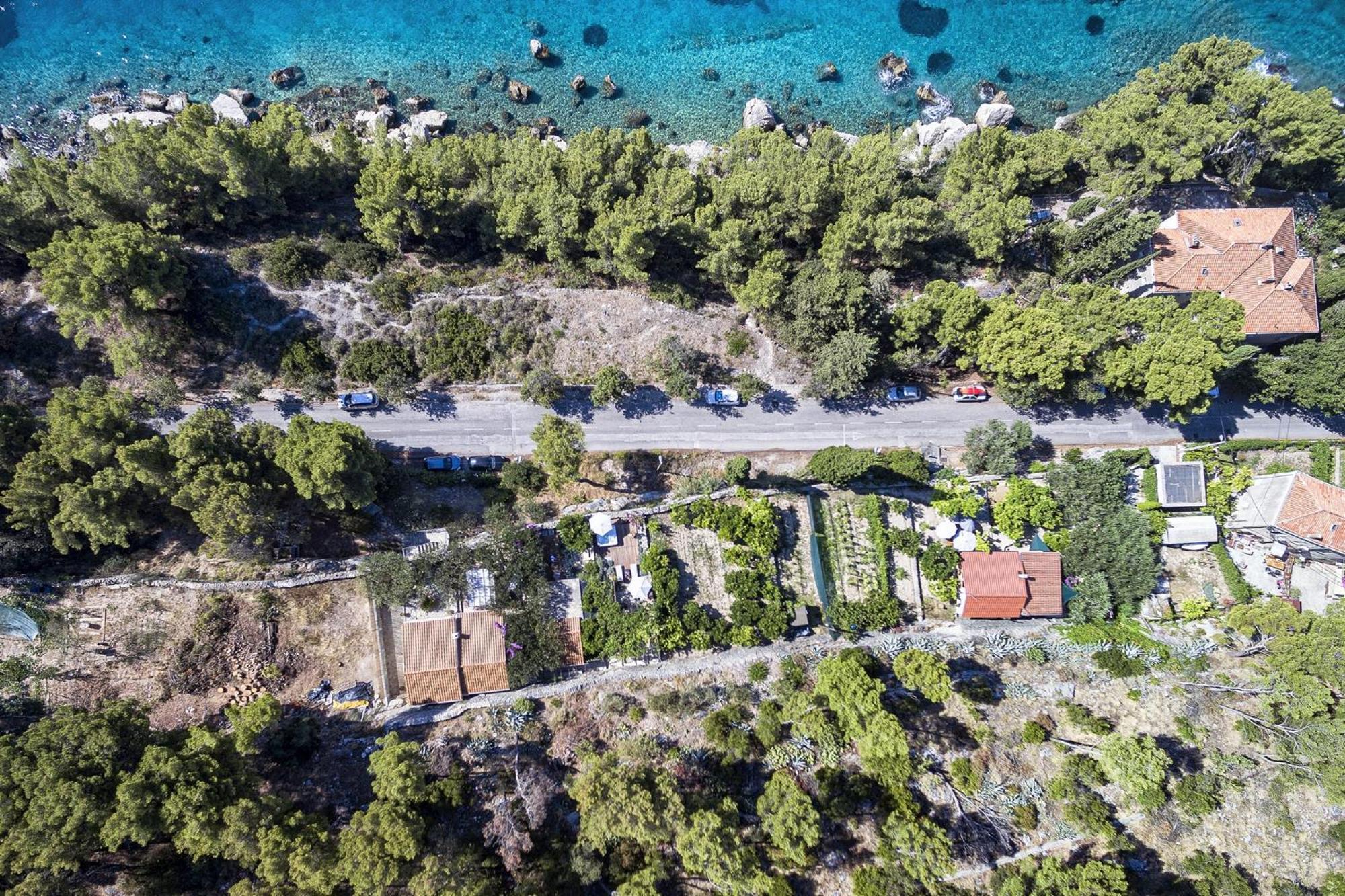 House With A Parking Space - 22315