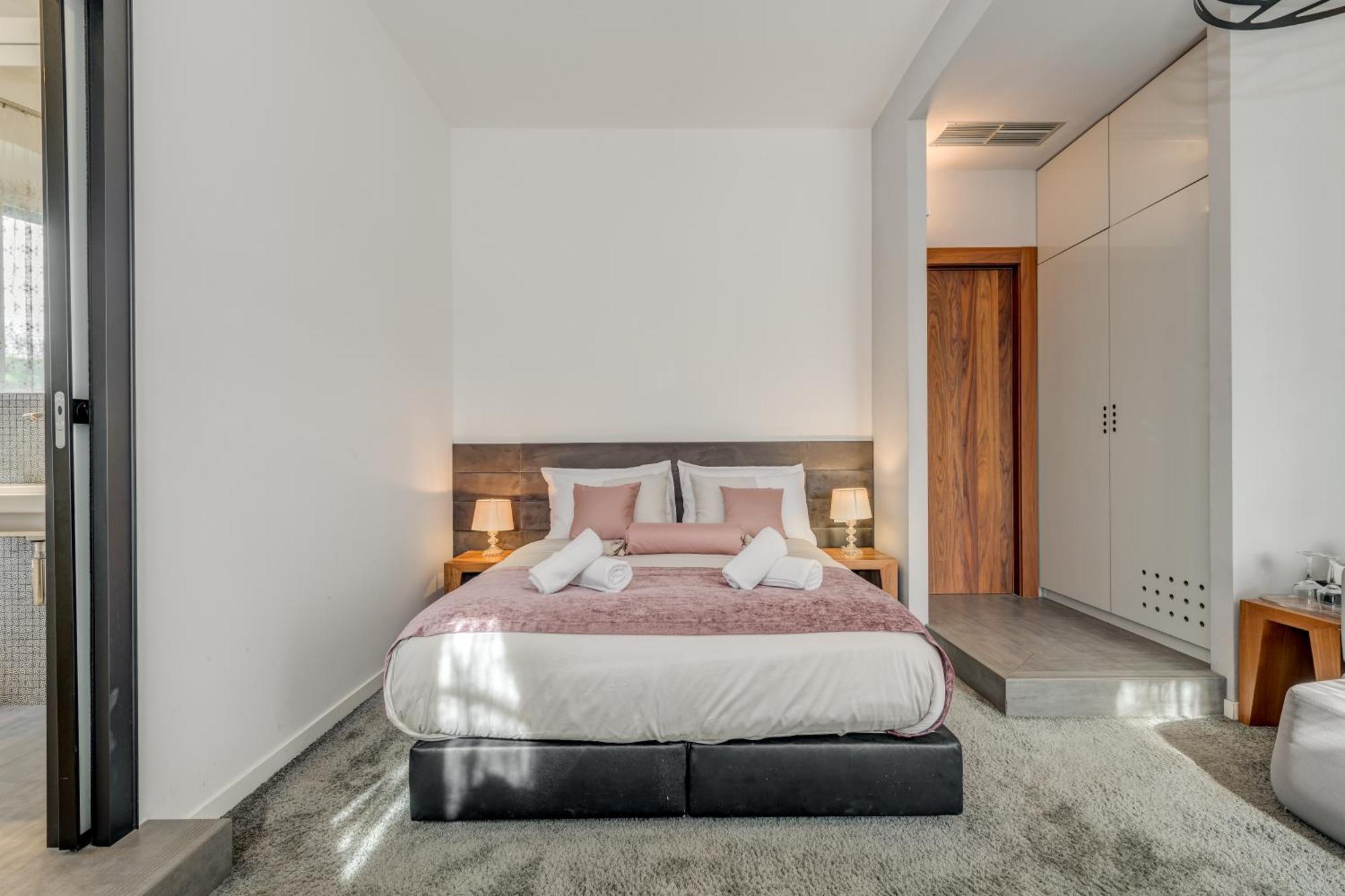 Starlight Luxury 4* Split