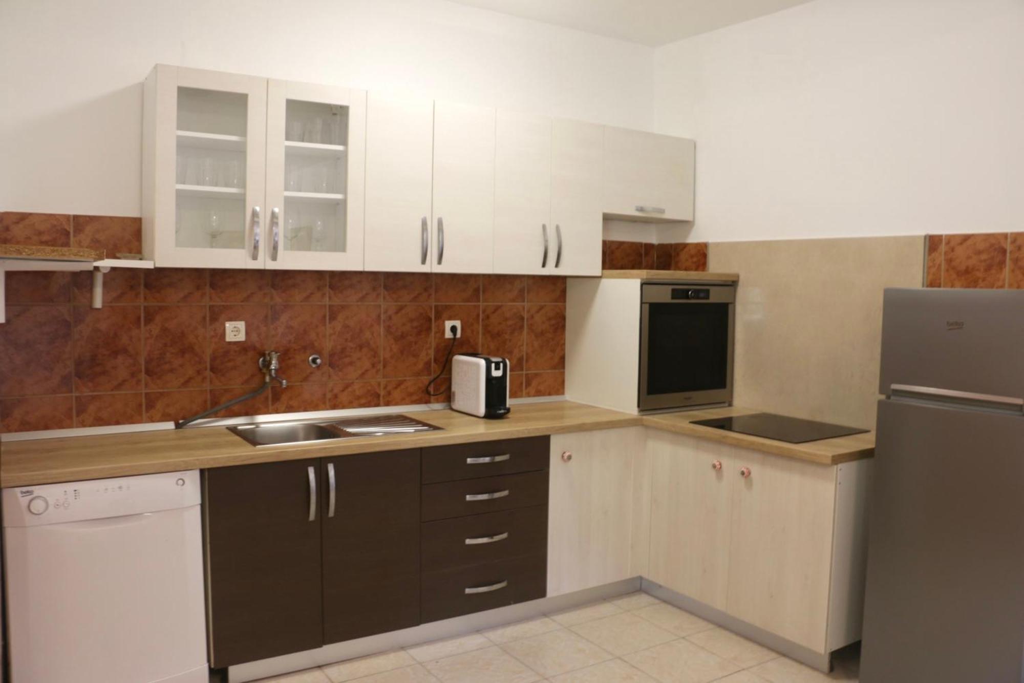 Apartment Beachfront Drazen, With Garden And Parking *