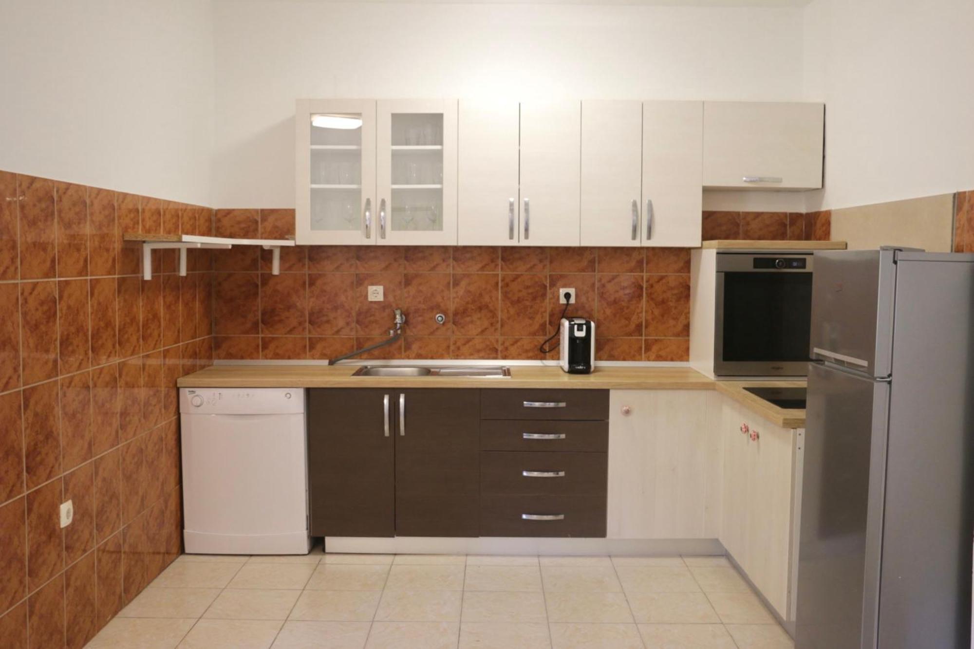 Beachfront Drazen, With Garden And Parking * Split