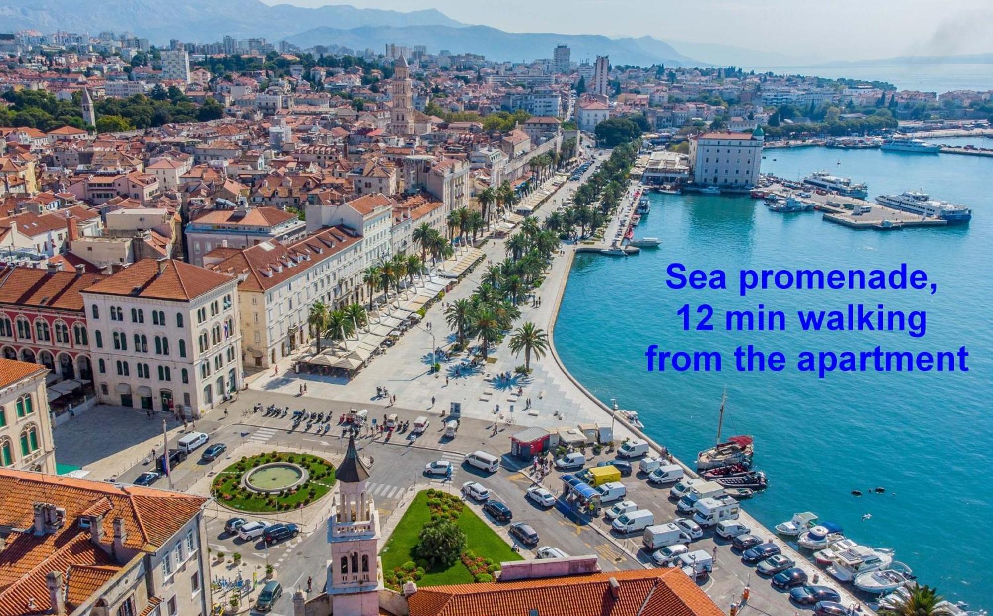 Beachfront Drazen, With Garden And Parking * Split