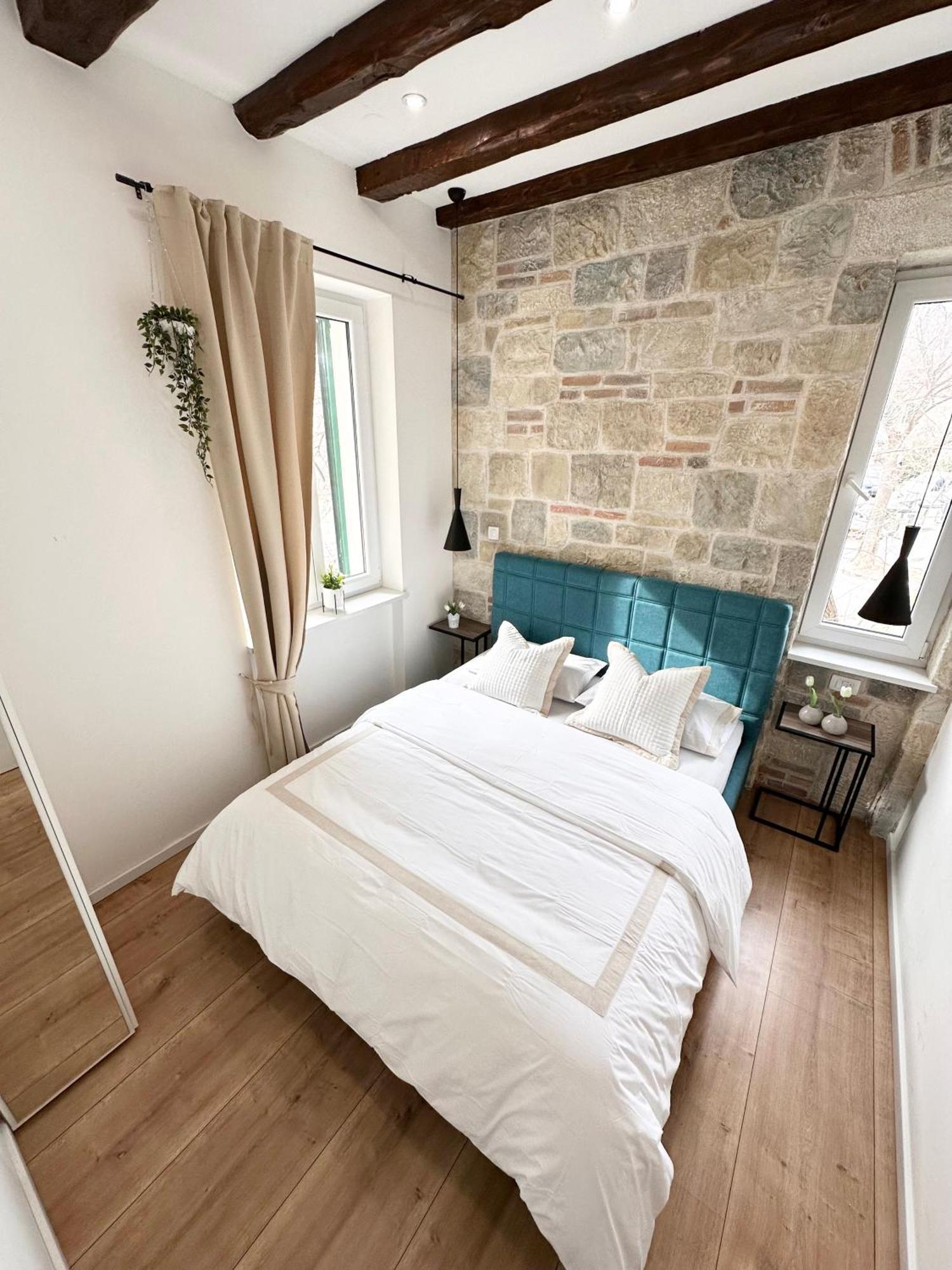 Agora Apartment