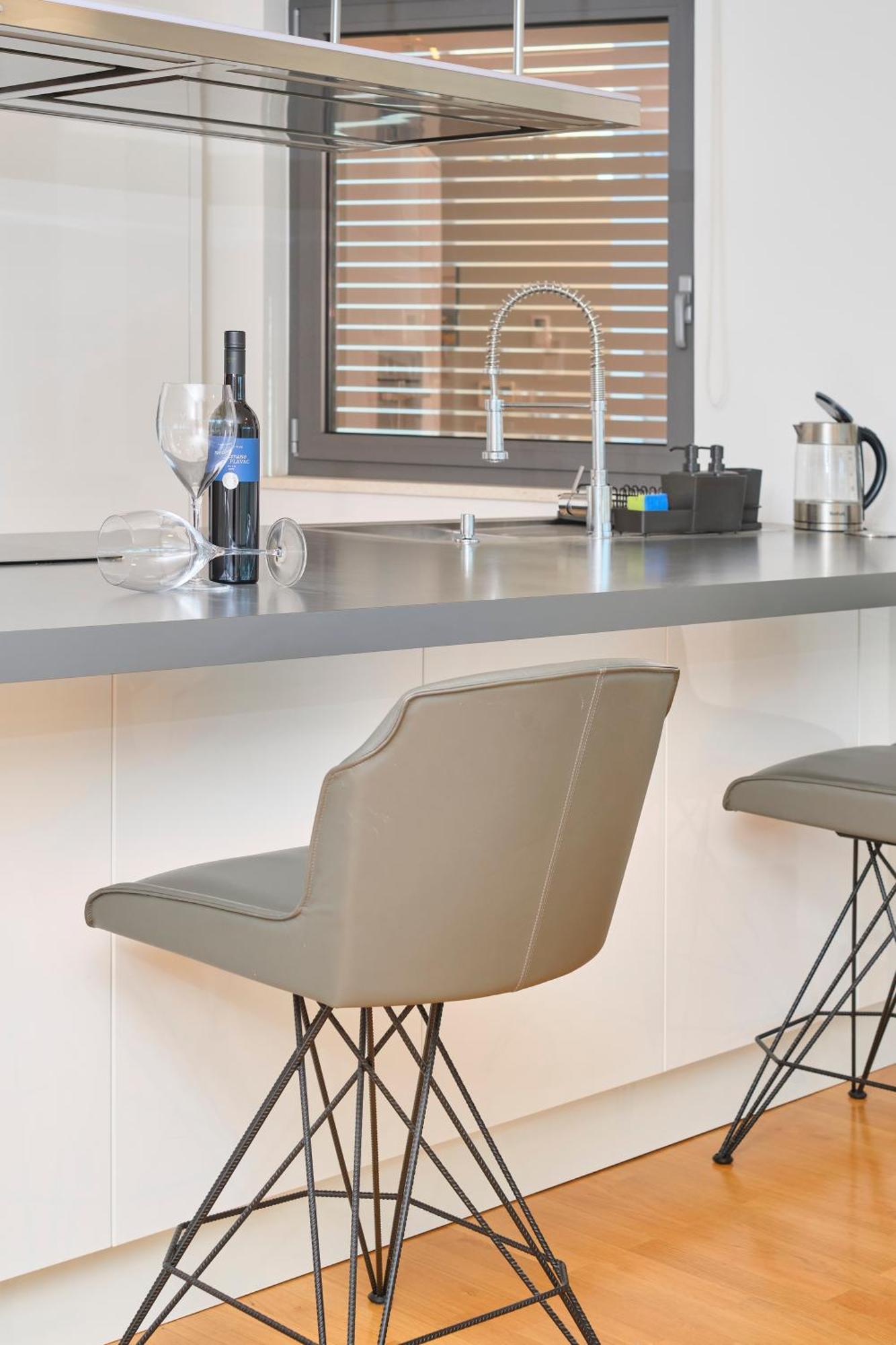 Solstar By Litto Apartment Split