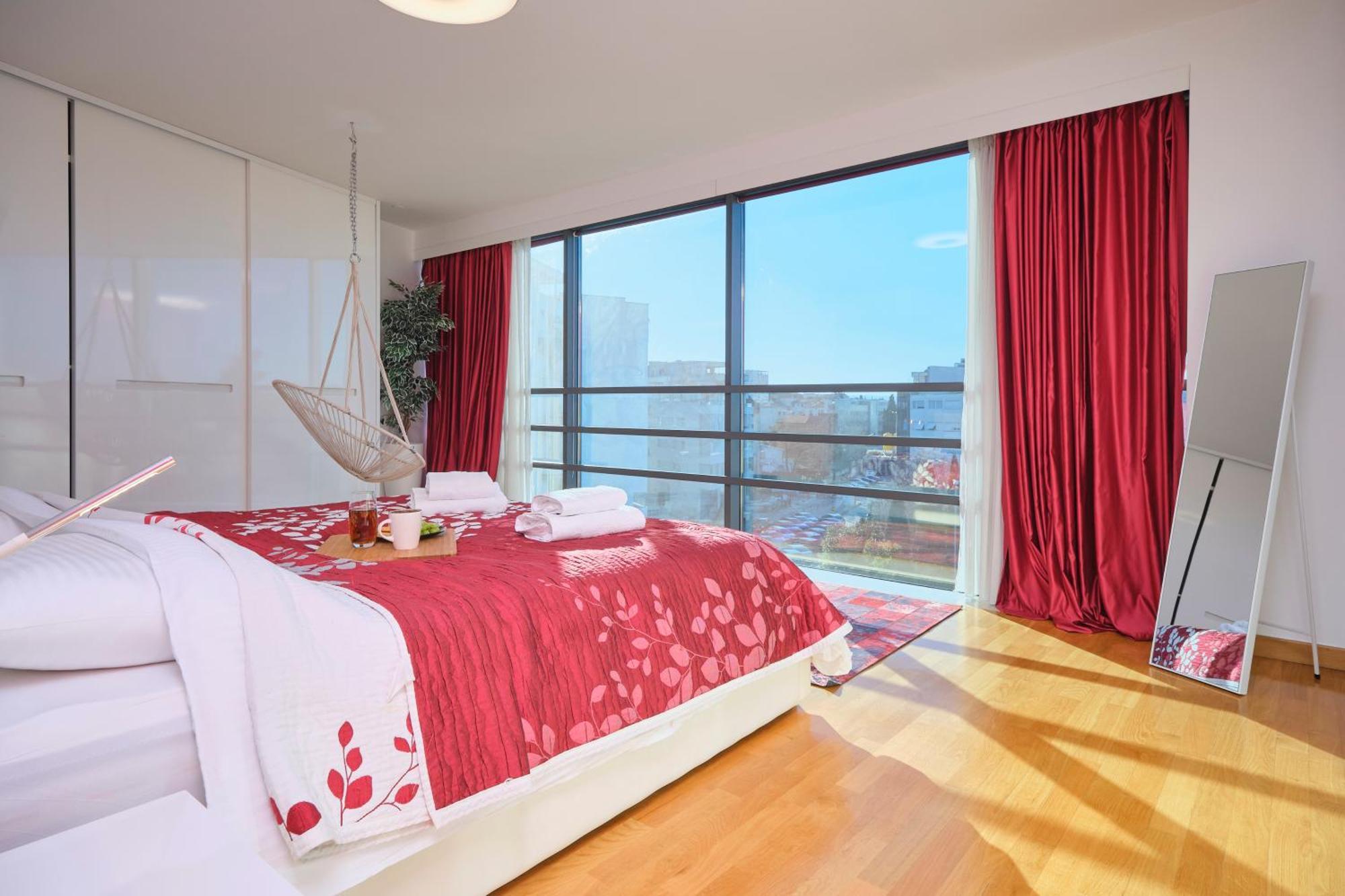 Solstar By Litto Apartment Split