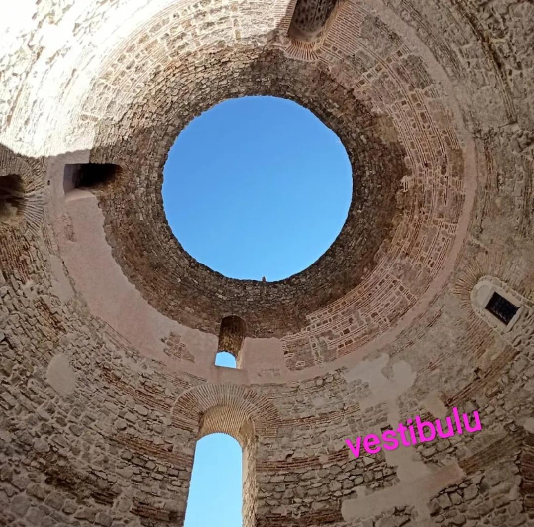Novi Demy U Centru Splita Apartment Split