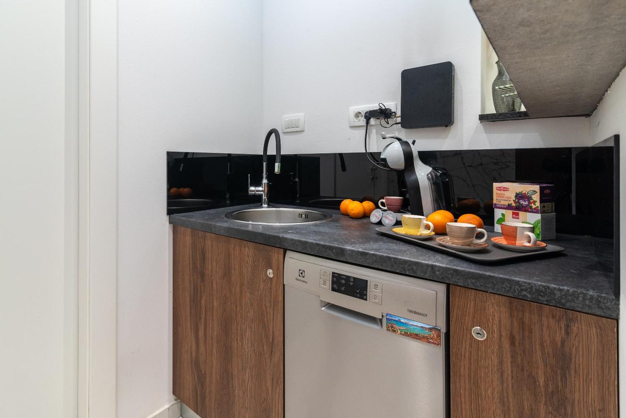 Antares Luxury 2 * Split