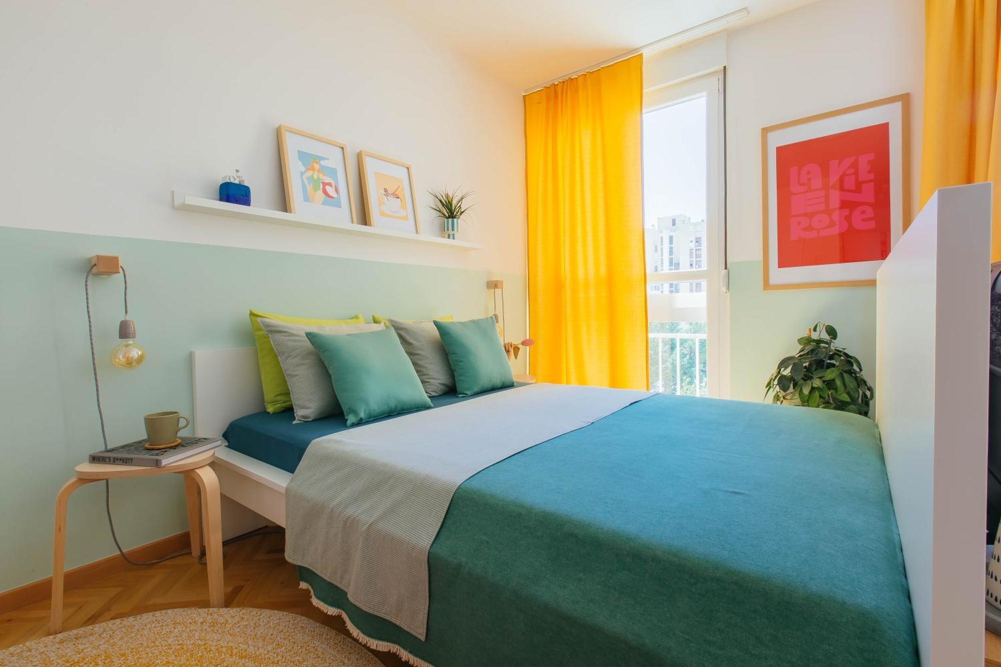Charming In Apartment *