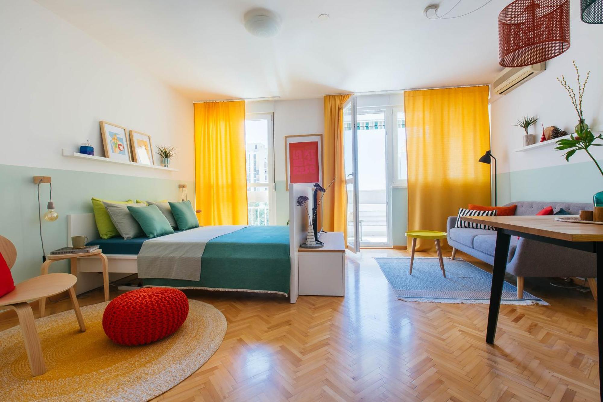 Charming In Apartment