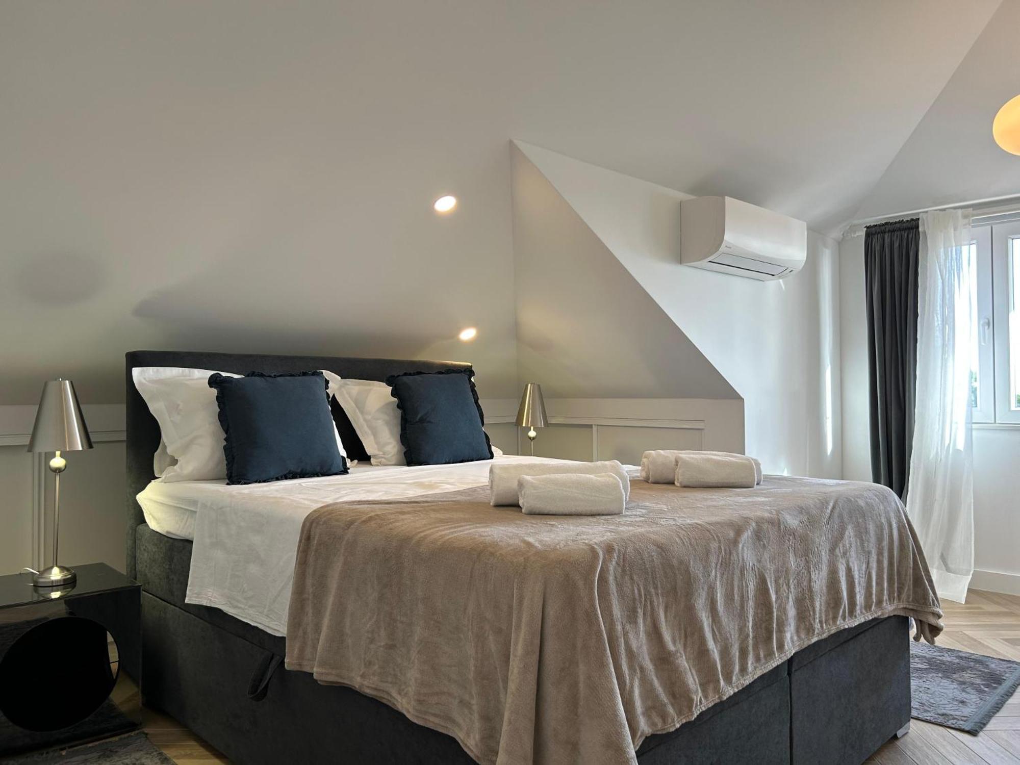 Apartamento Penthouse Bavis - Brand New Luxurious 3-br - Location In The Center Next To The - Sea View - Buralux Properties Split