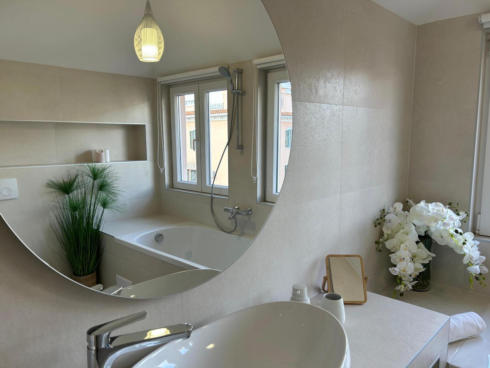 Penthouse Bavis - Brand New Luxurious 3-br - Location In The Center Next To The - Sea View - Buralux Properties Apartamento