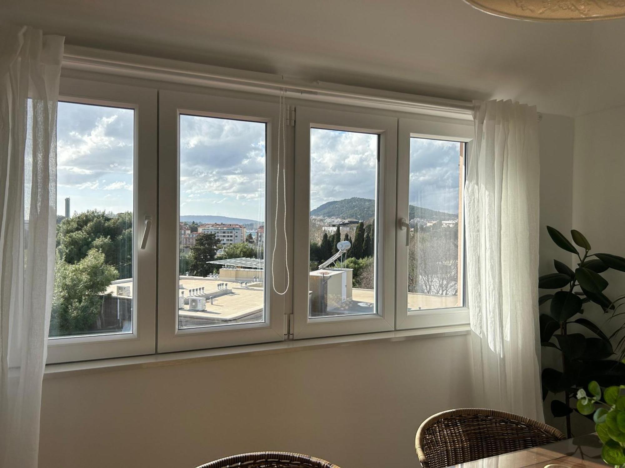 Penthouse Bavis - Brand New Luxurious 3-br - Location In The Center Next To The - Sea View - Buralux Properties Split
