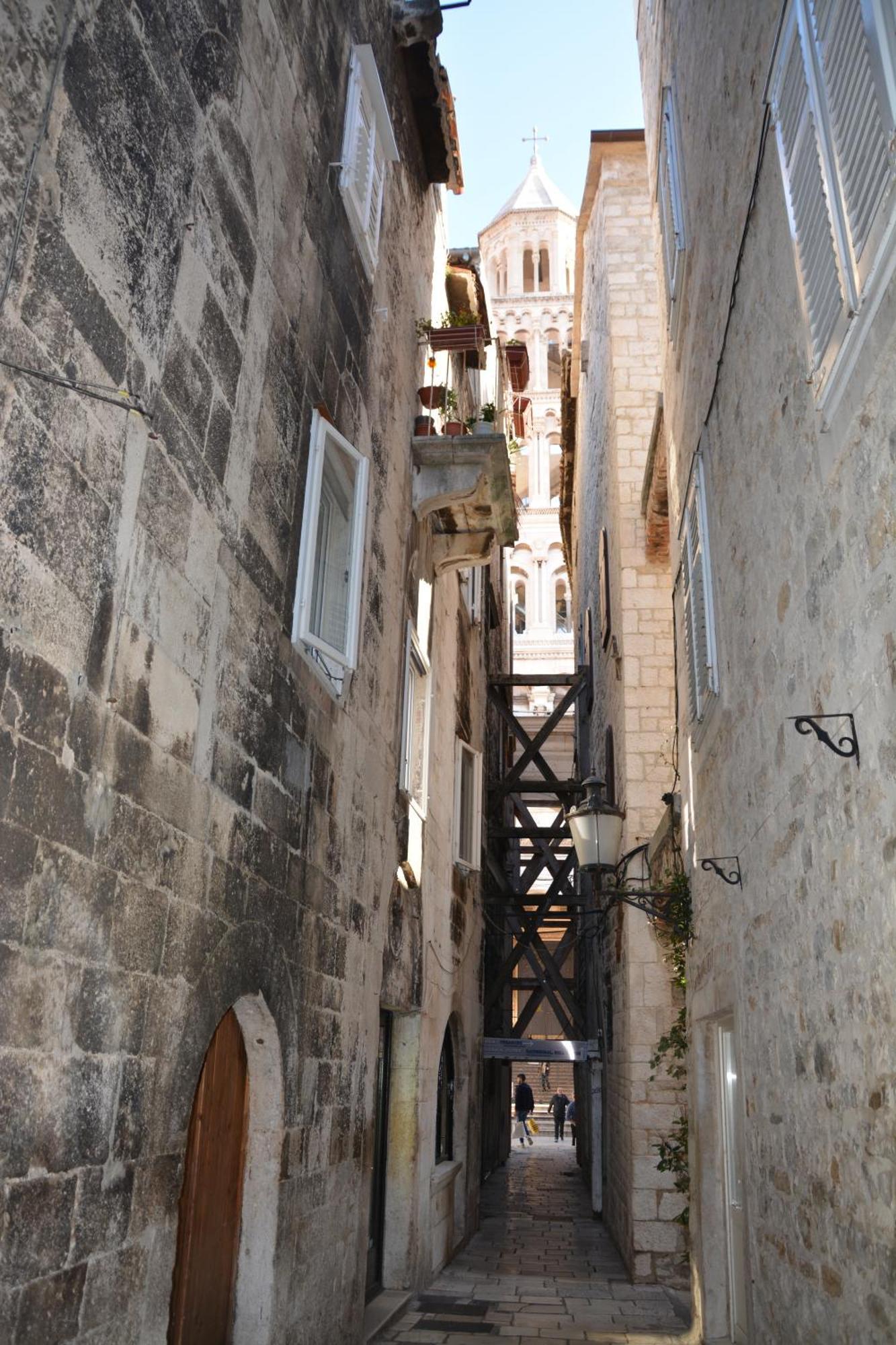 Largo In The Heart Of Diocletian Palace * Split