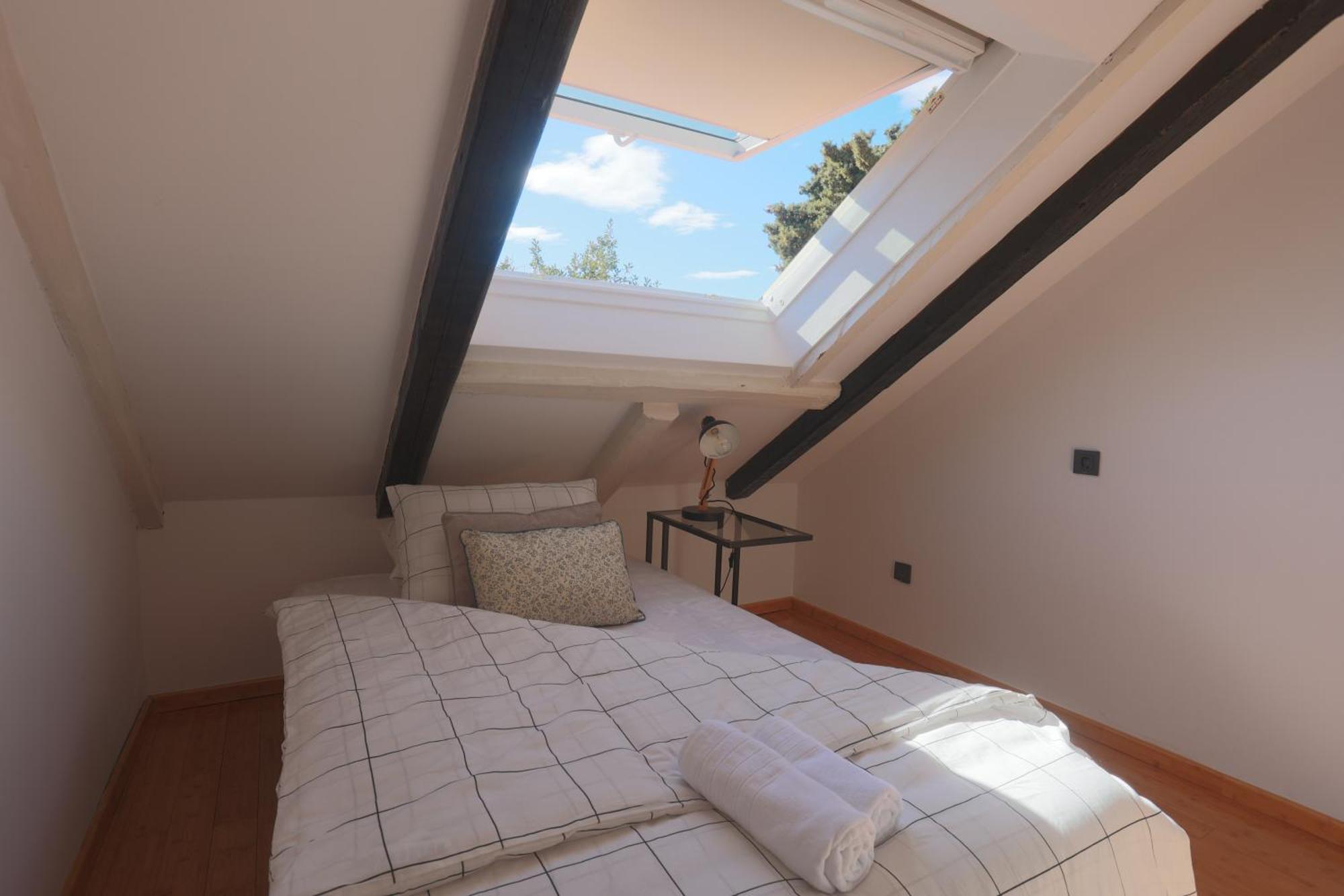 Luxattic