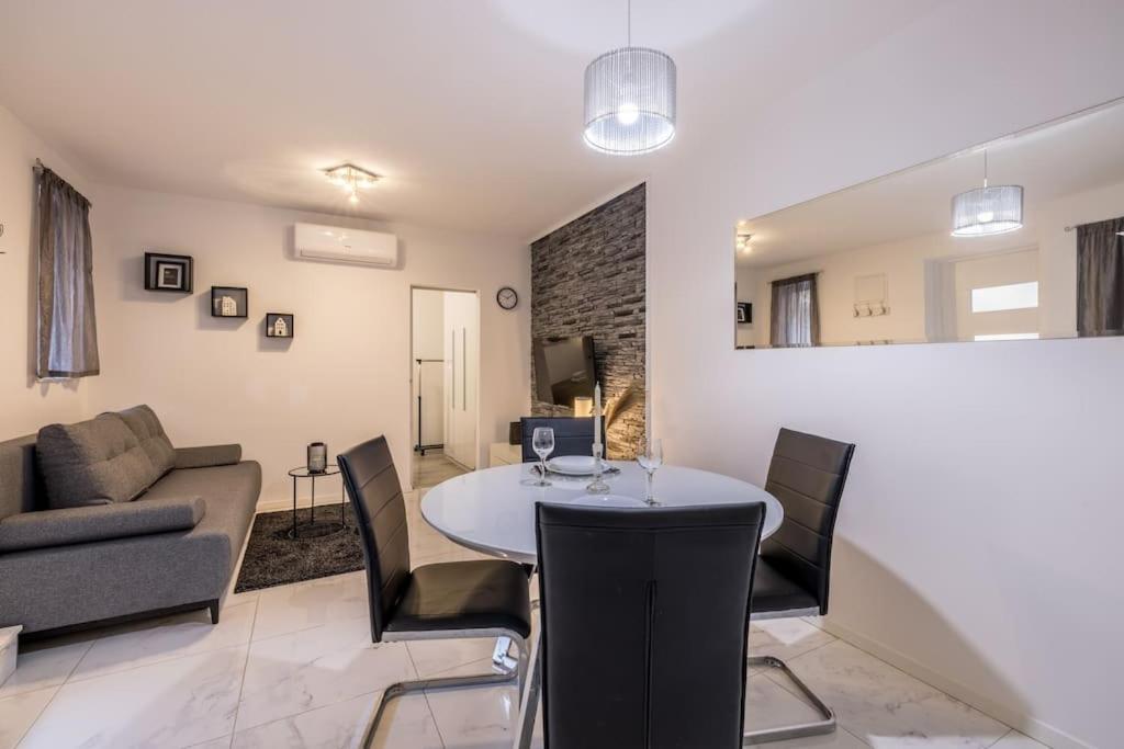 Paradise Garden Apartment