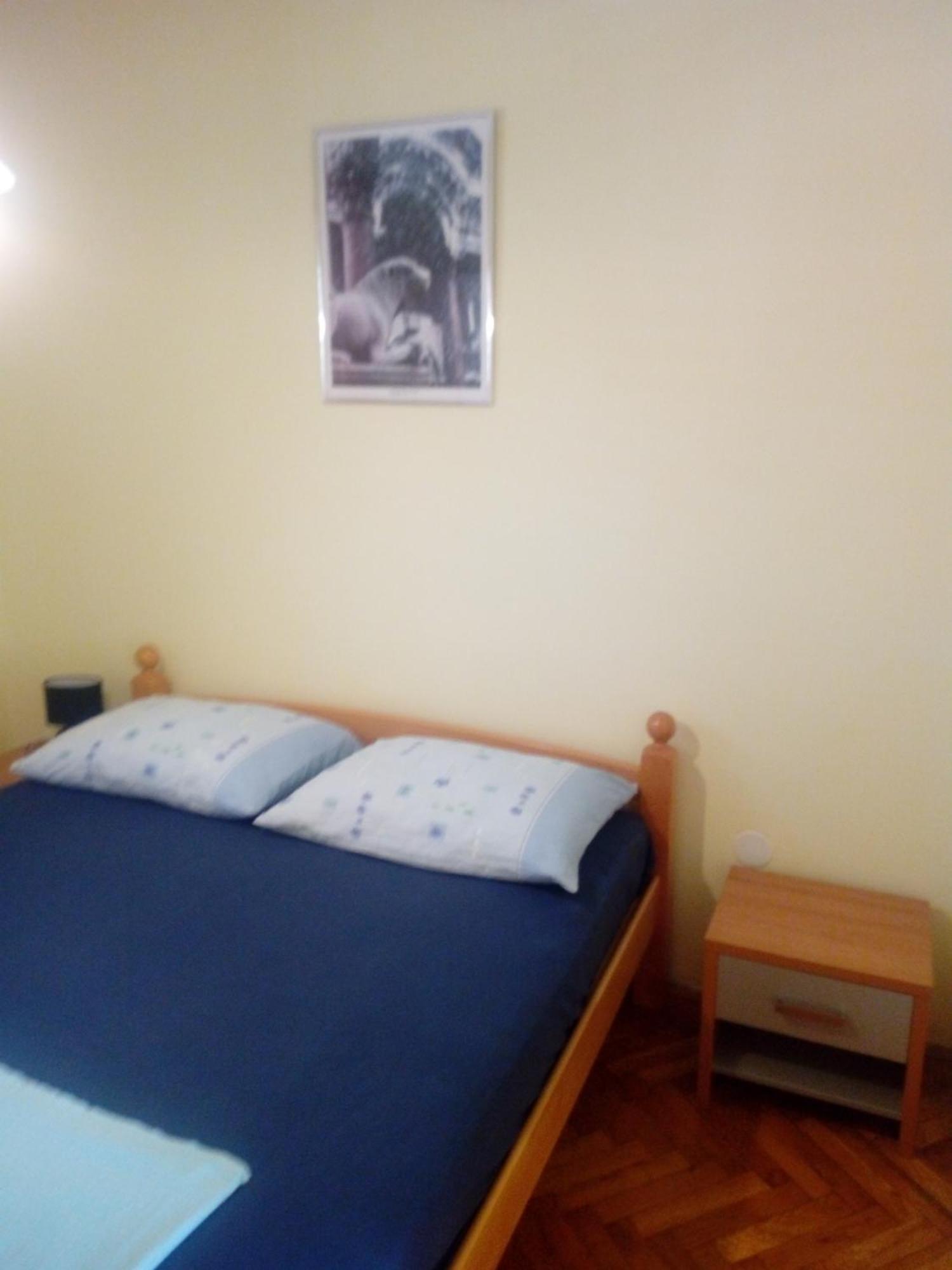Luka Apartment *
