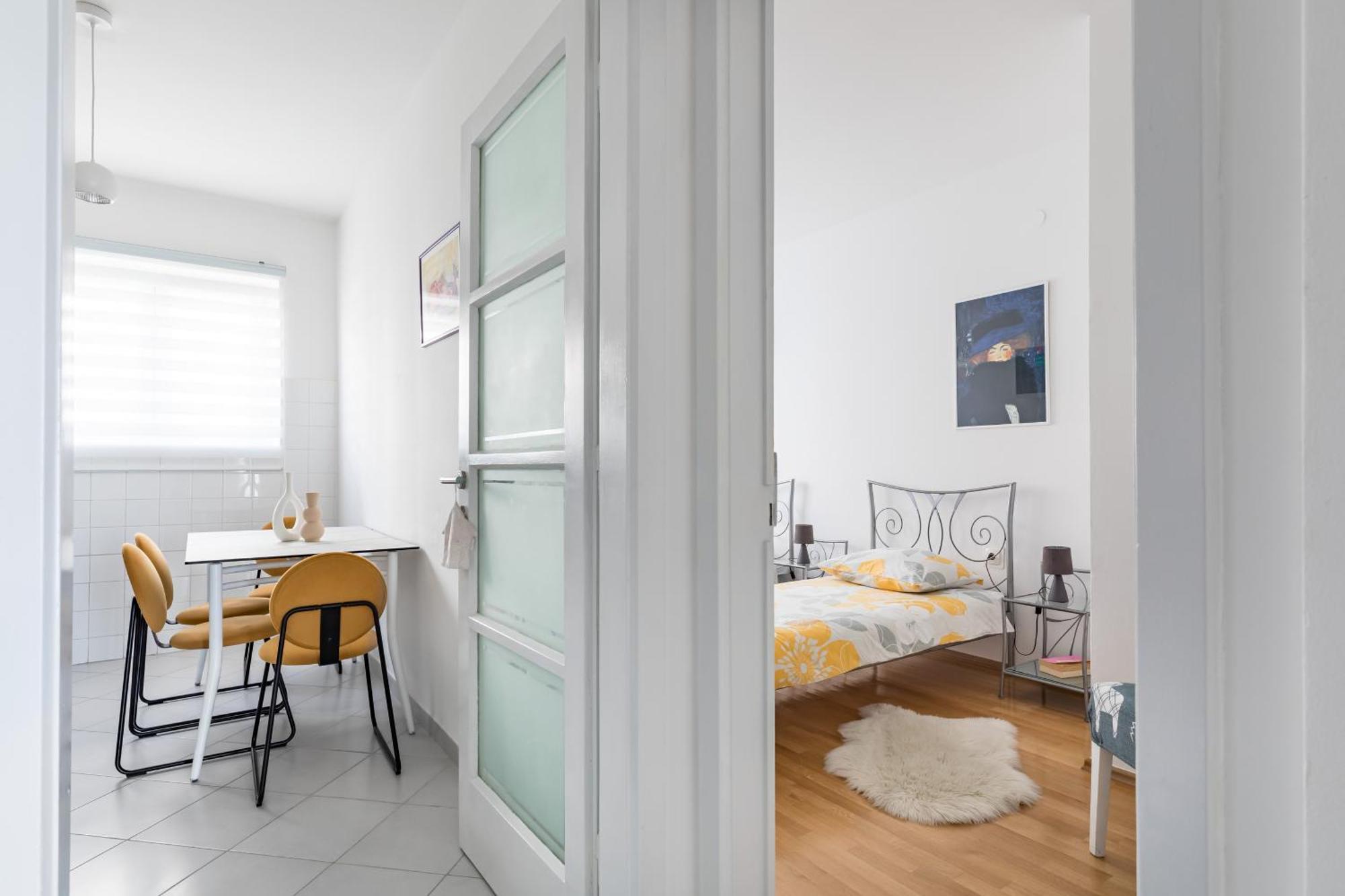 Place Apartment *