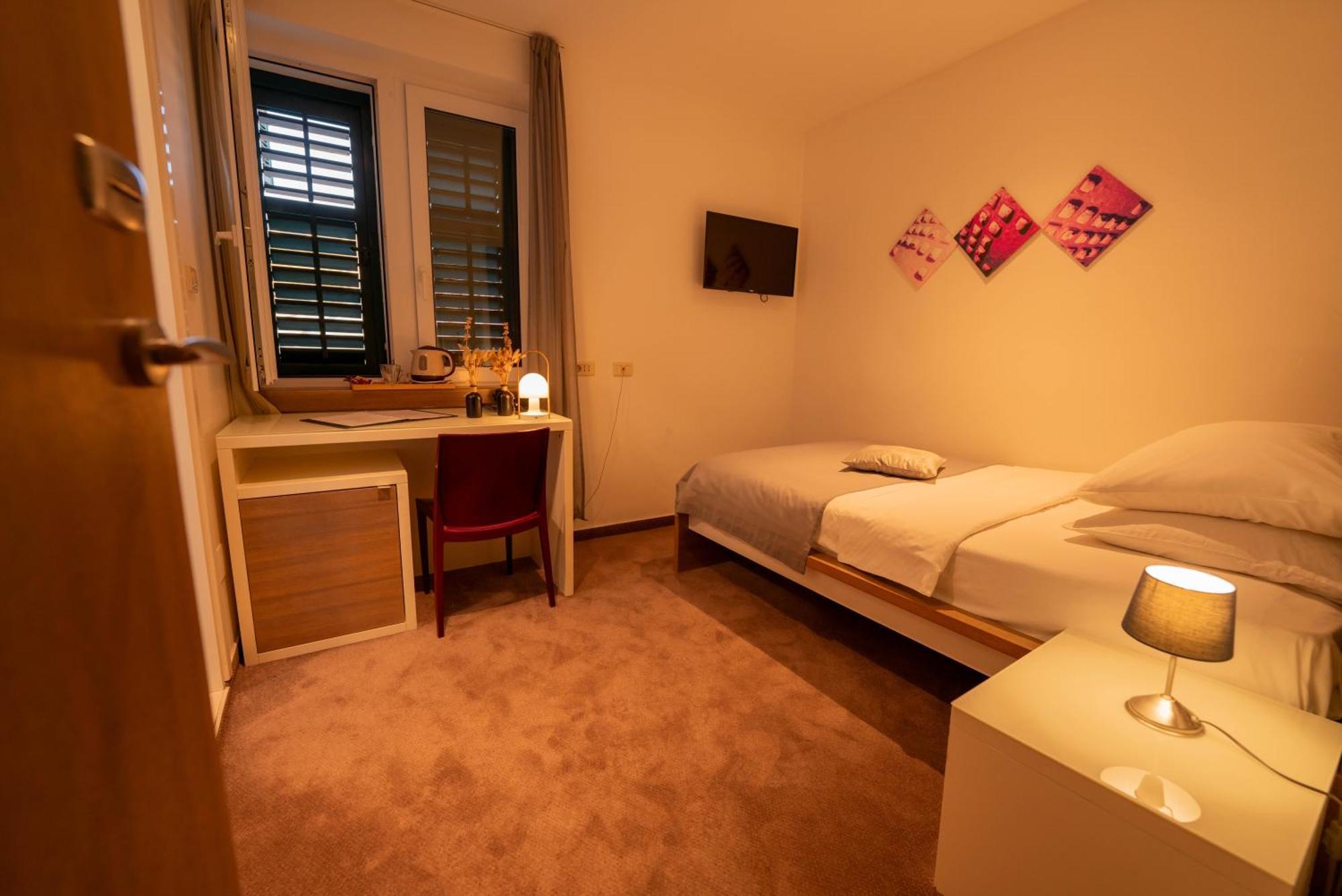 Hotel Slavija Culture Heritage 4*