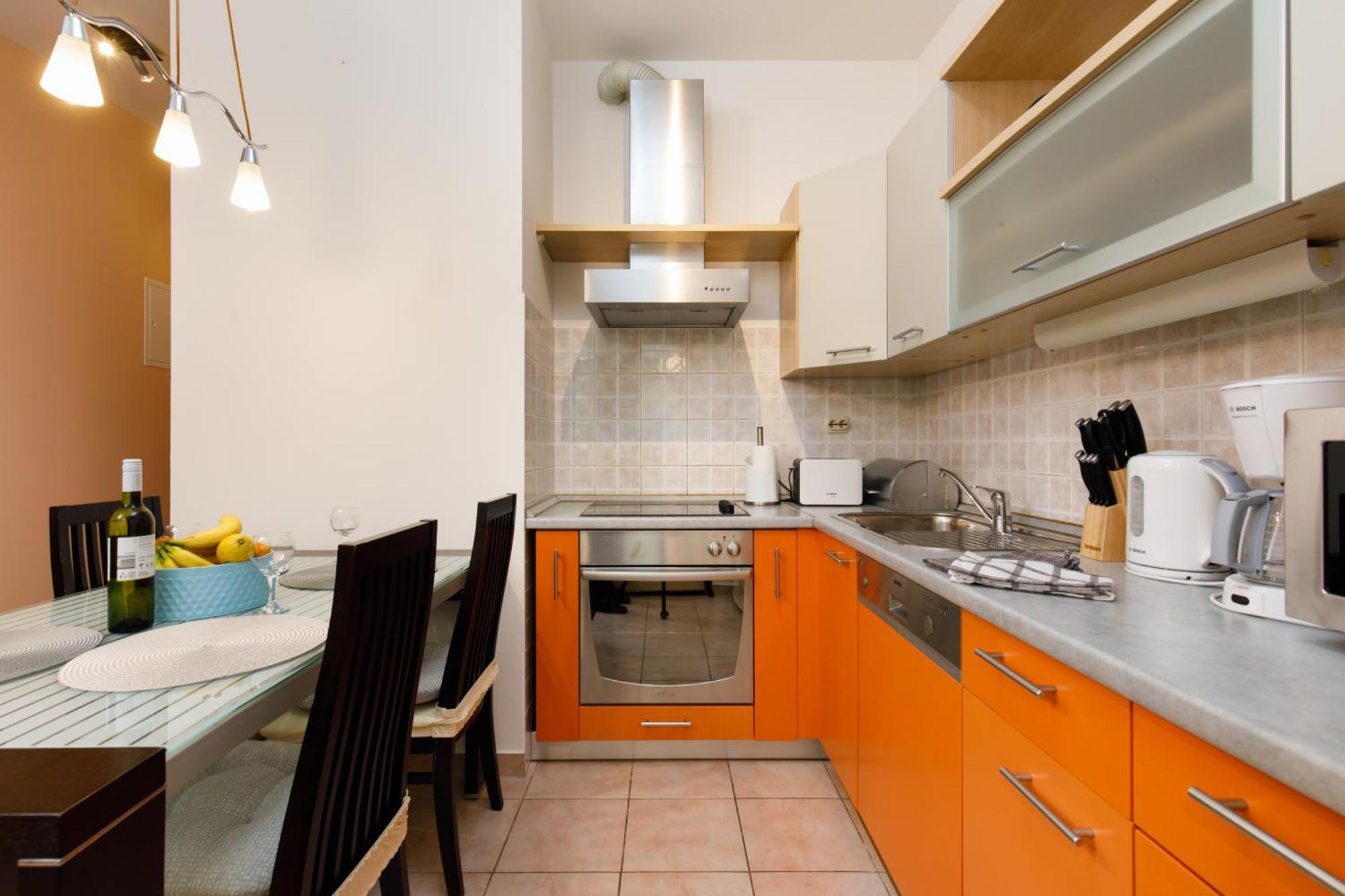 Z Apartment Split