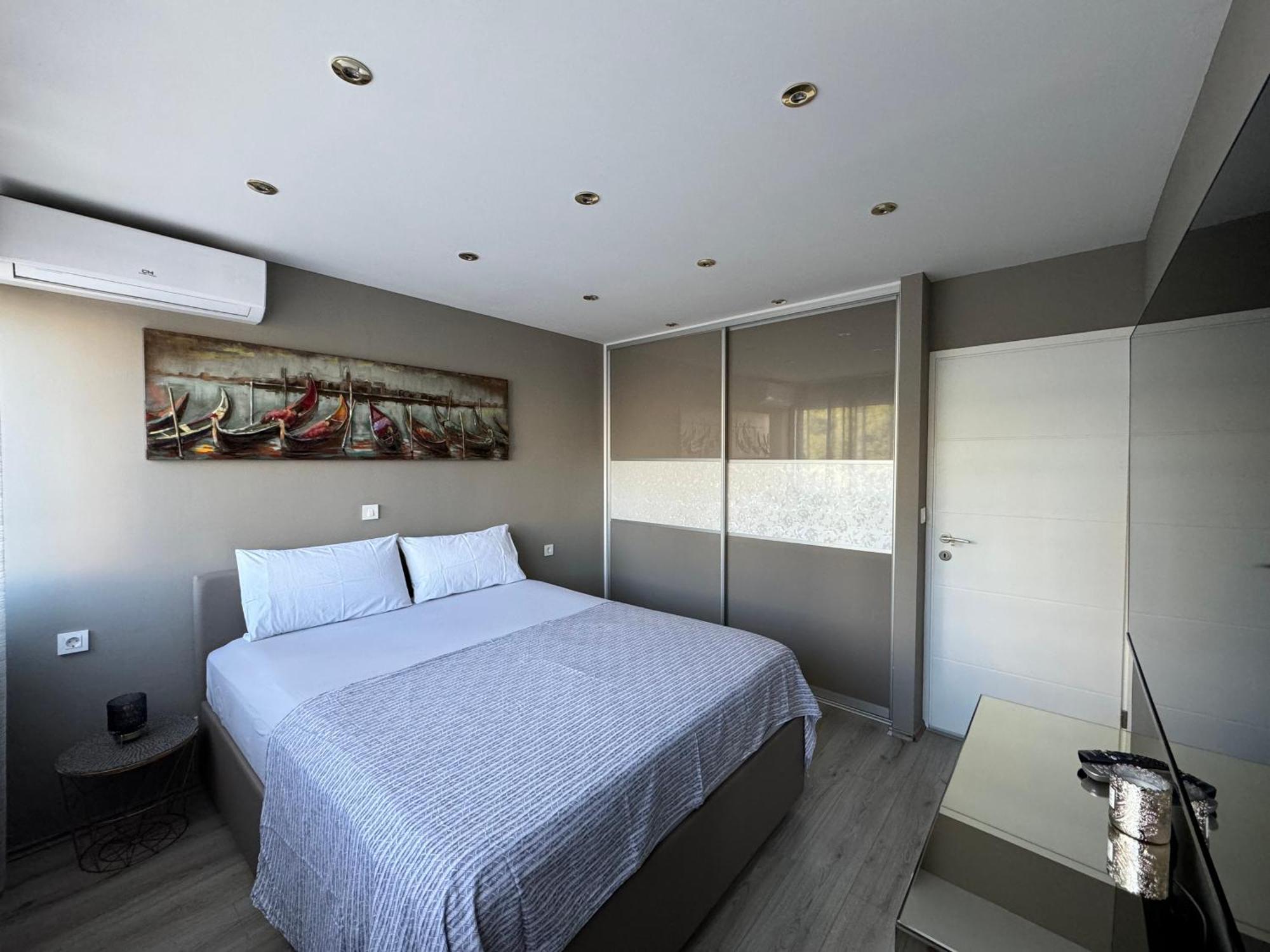 Appartement Astra With Private Parking *