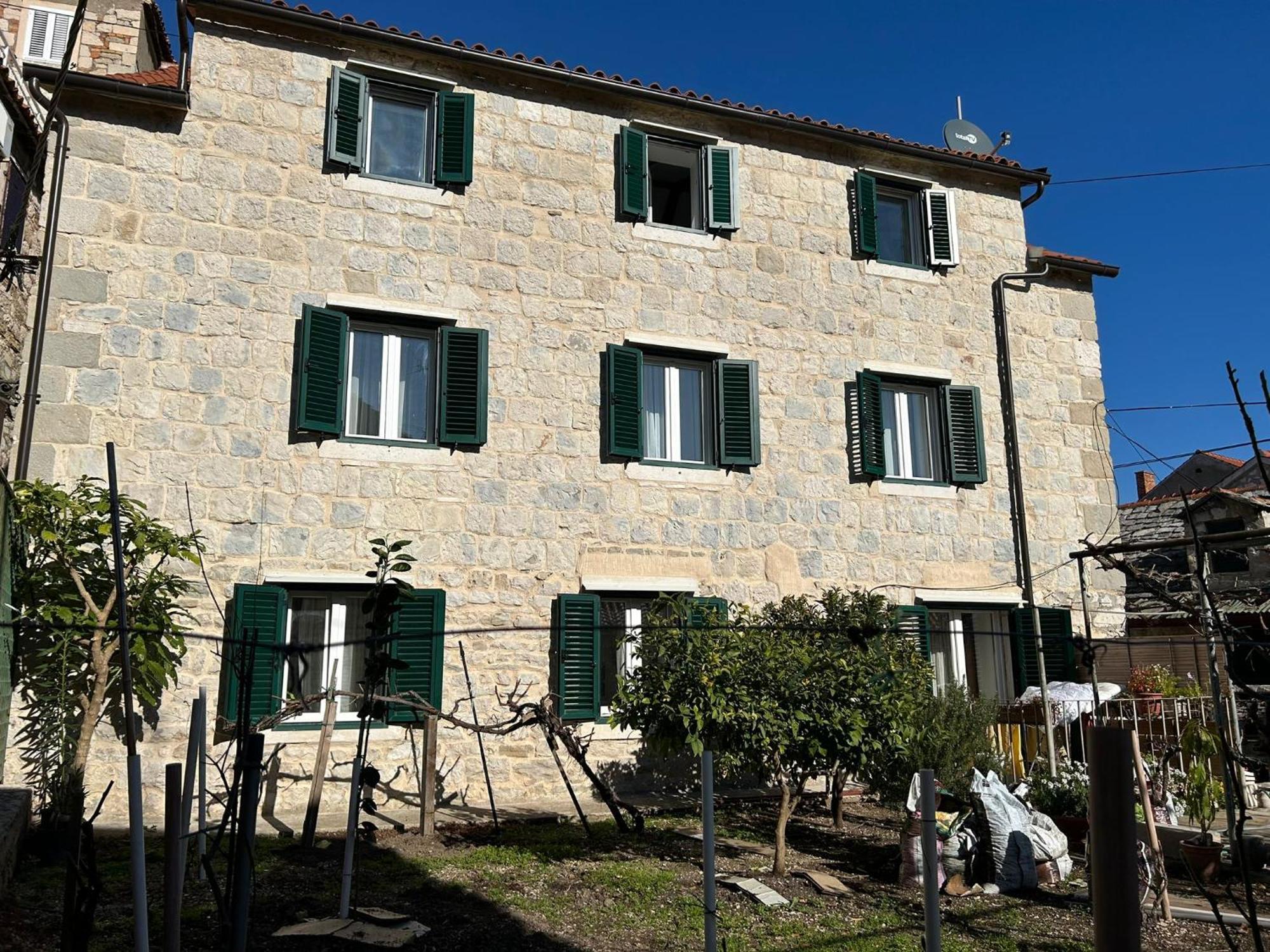 Apartment Mikula And Cvita Stone House
