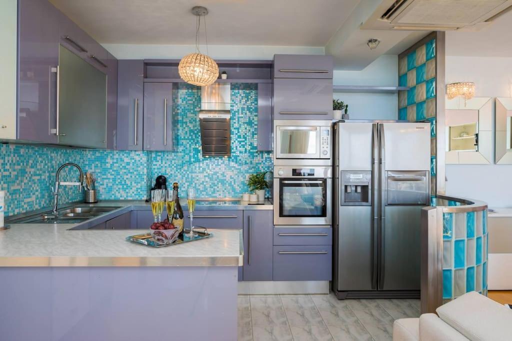 Brilliant Blue Luxury Apartman *
