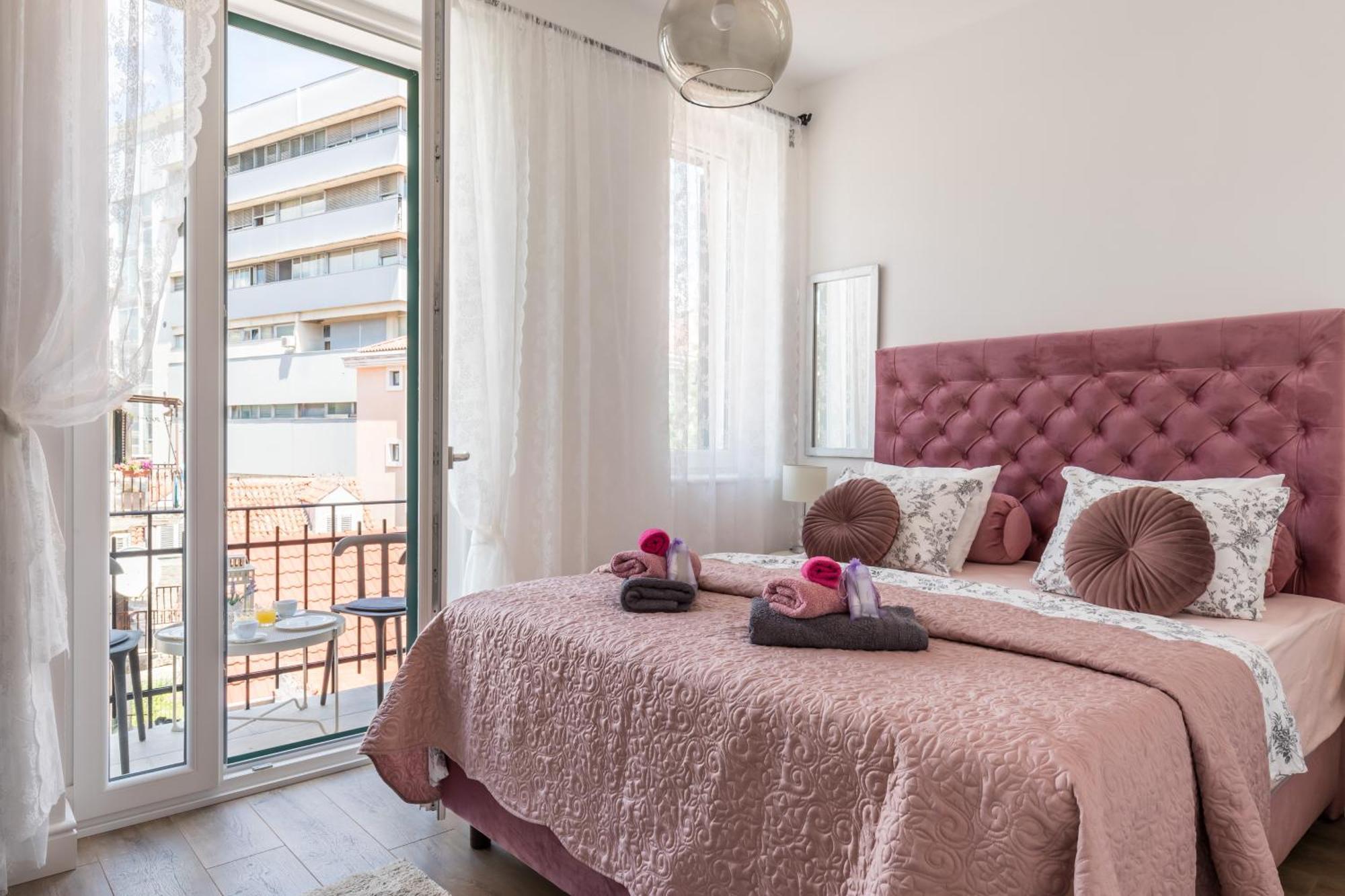Romantic With Balcony * Split