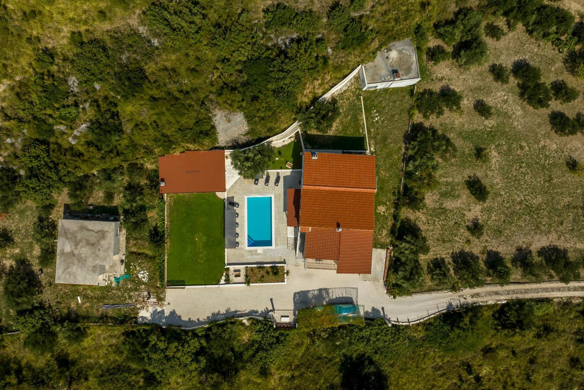 Stari Hill Private Pool Villa *