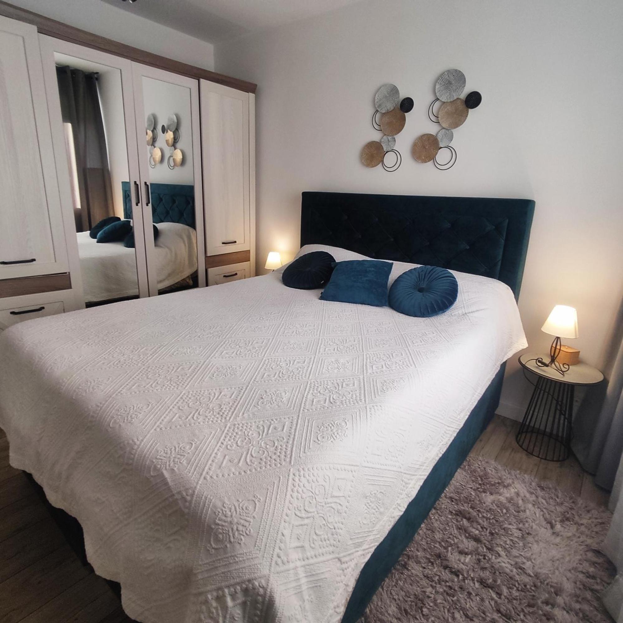 Lovely M&r Apartment *