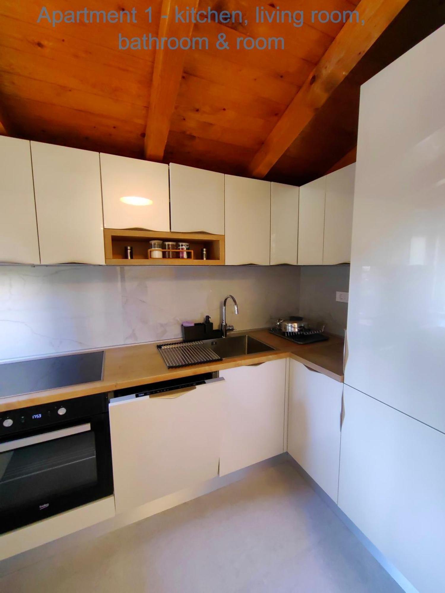 Relax And Enjoy Apartman Split