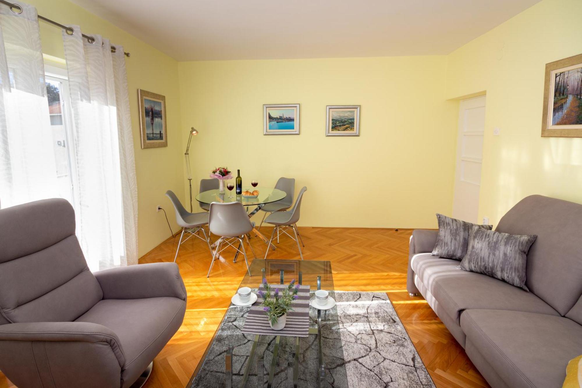 Apartment Fortunella *