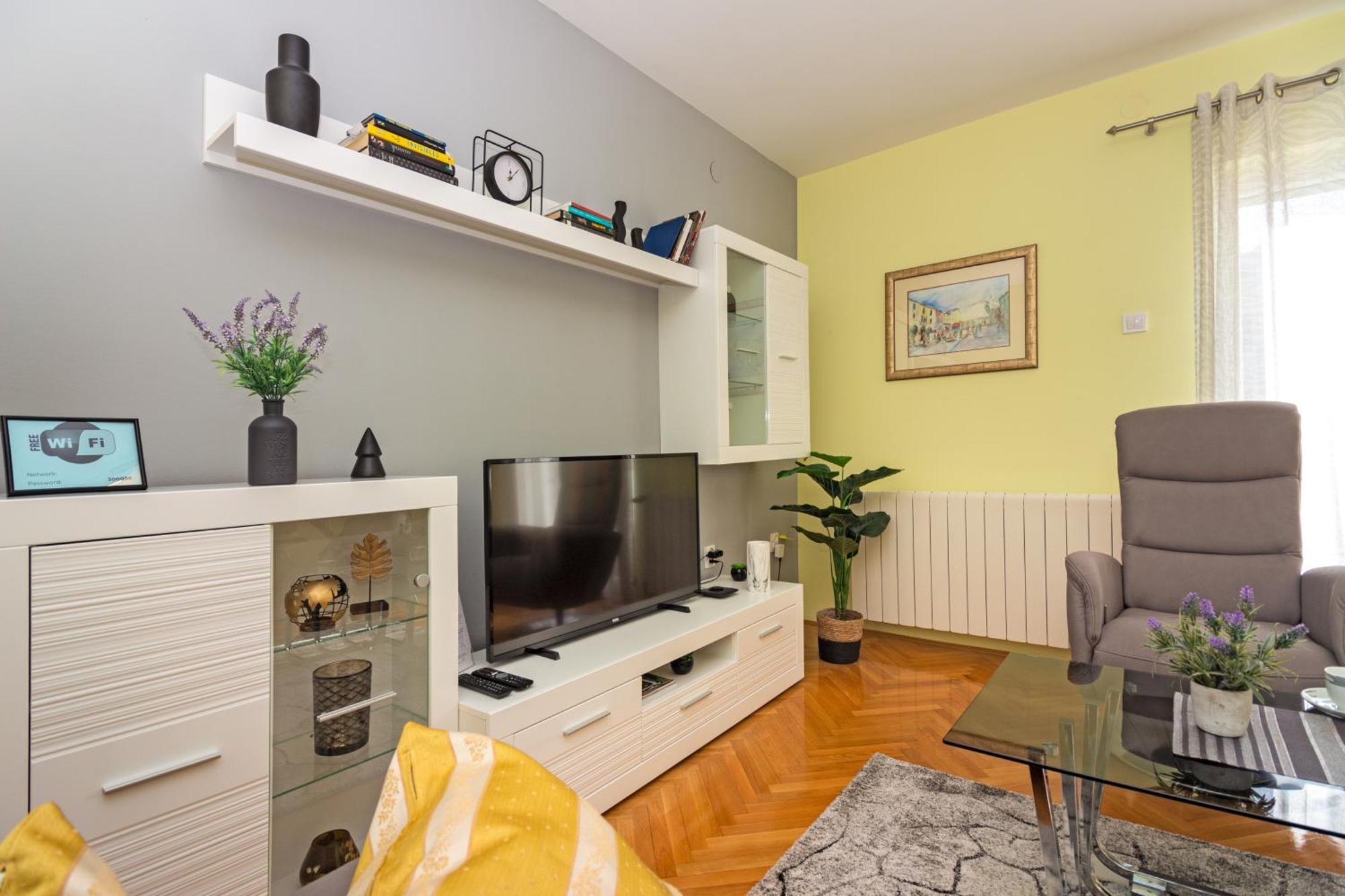 Fortunella Apartment Split