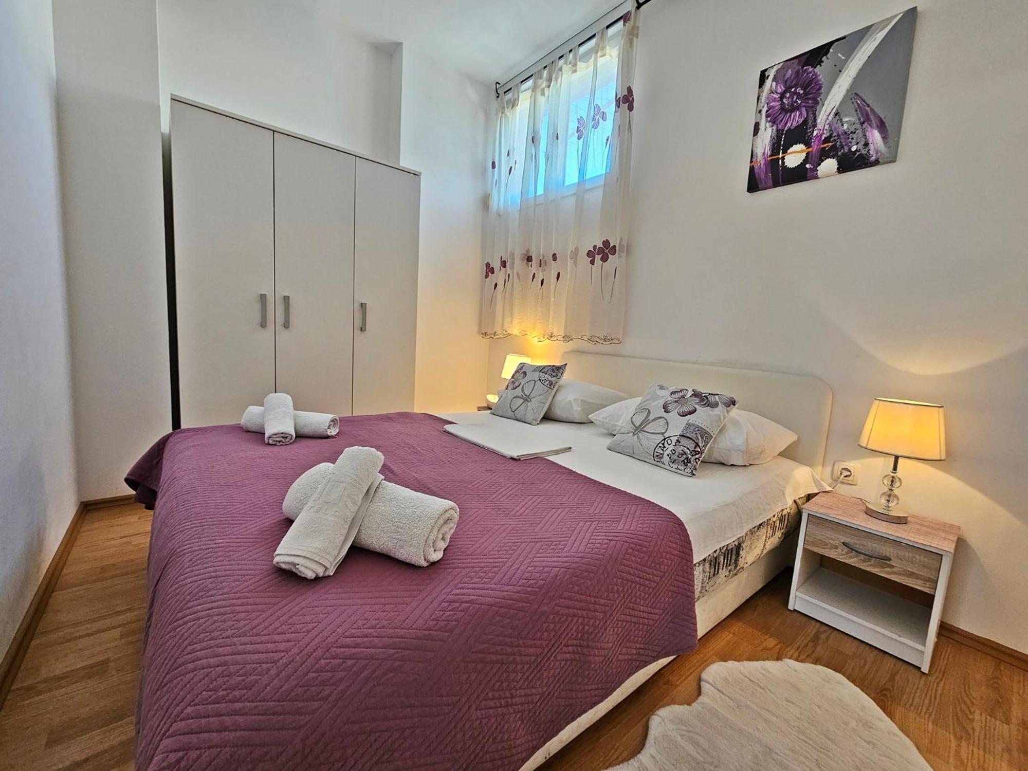 Moni 2 Apartment